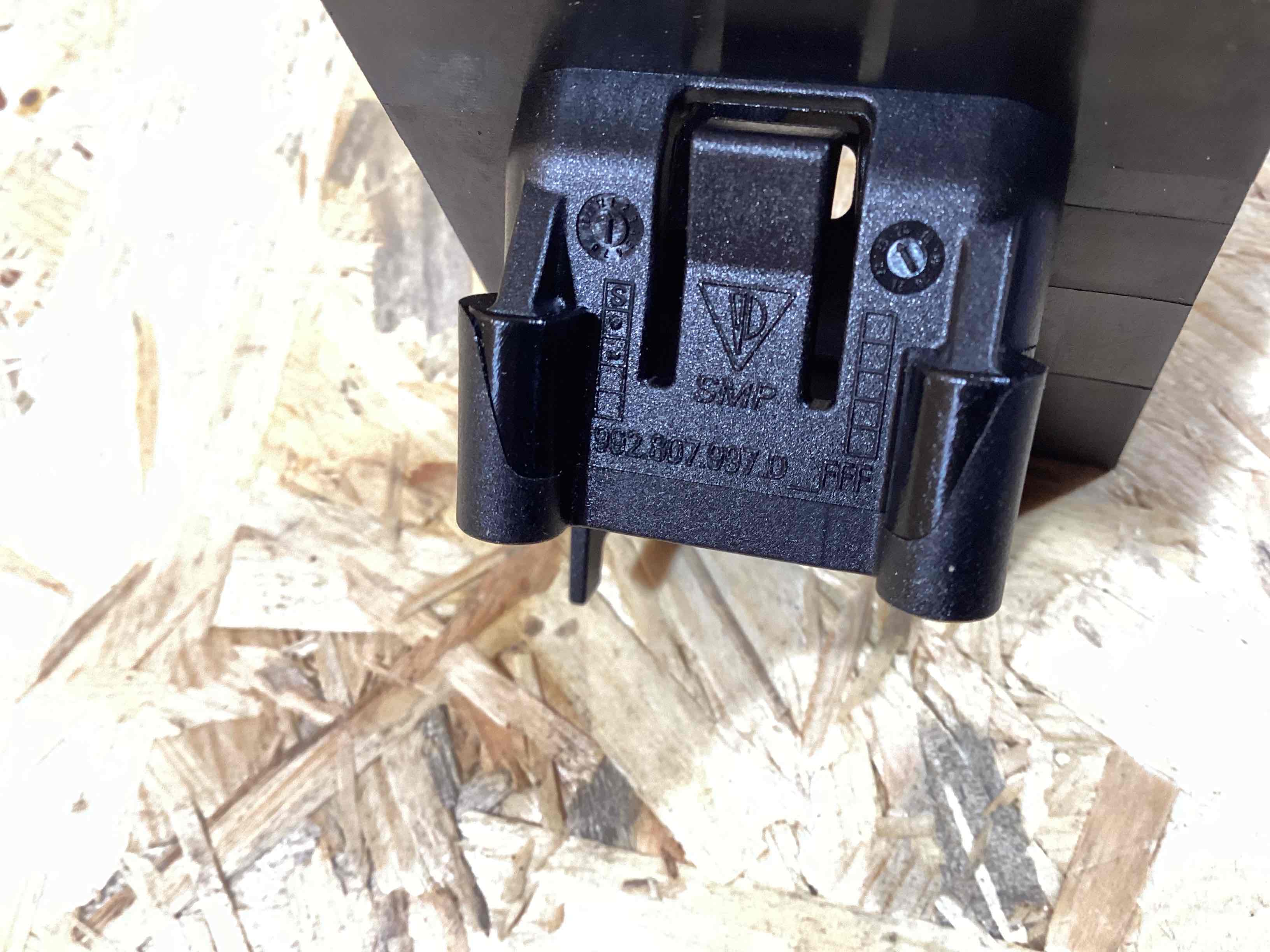 Камера, крепление камеры, корпус Porsche 911 270326-110