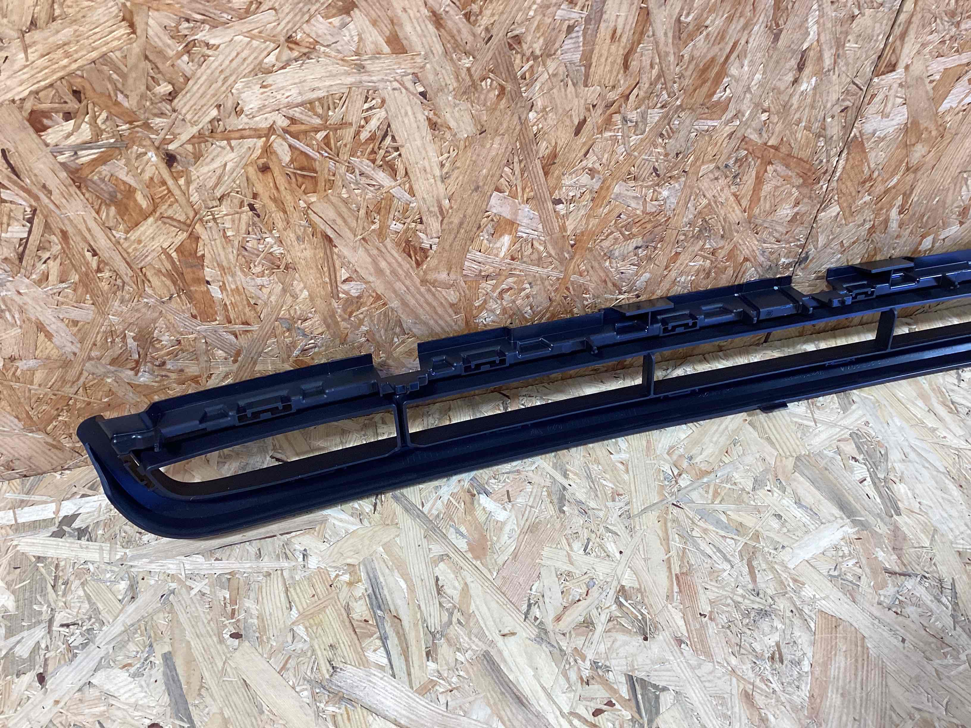 Заглушка, вставка (решетка) в бампер Porsche Panamera 270326-111