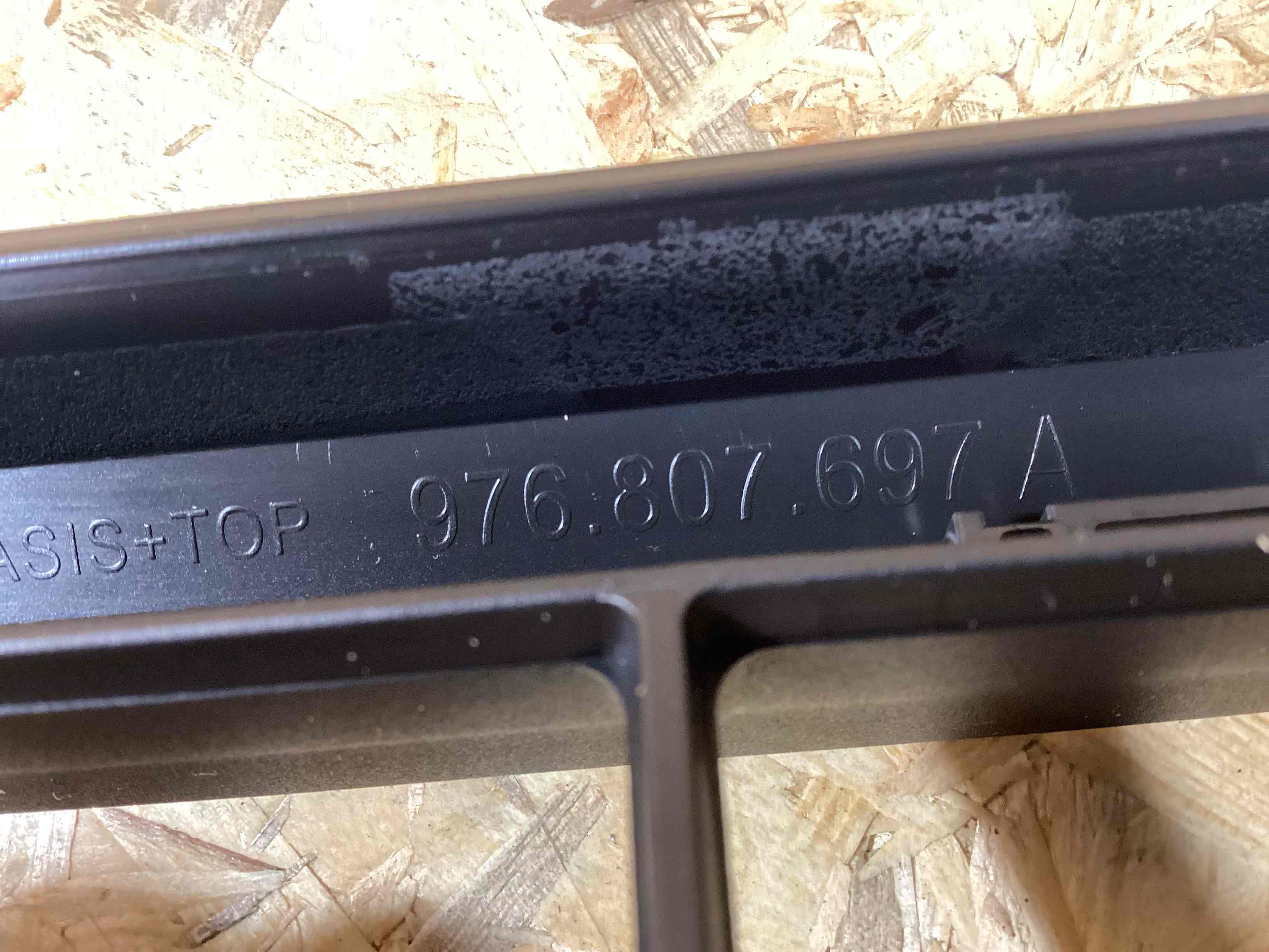 Заглушка, вставка (решетка) в бампер Porsche Panamera 270326-111