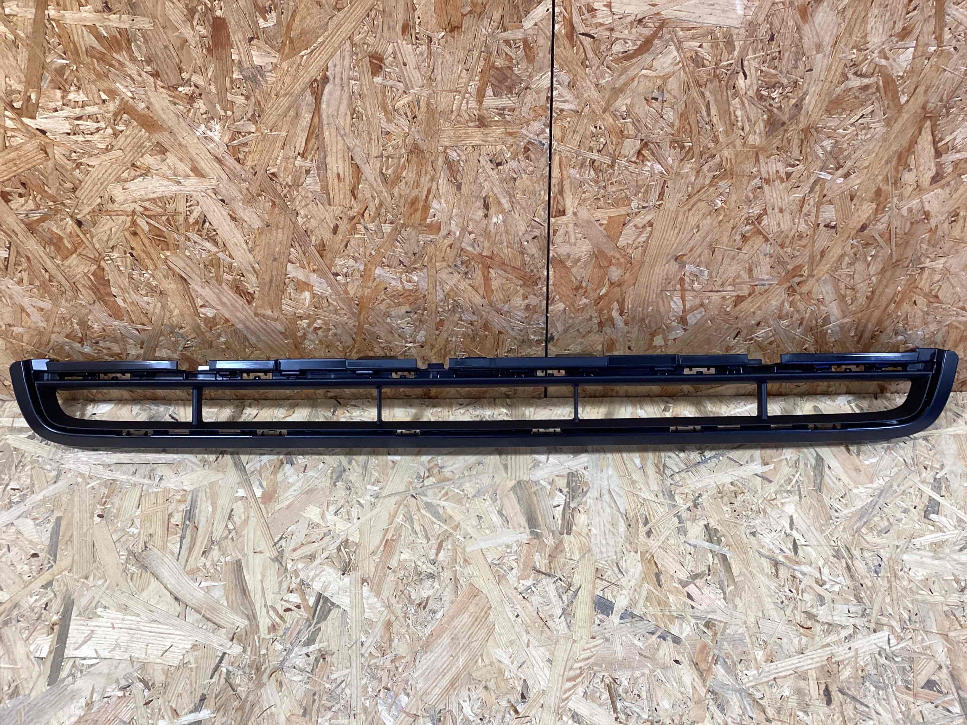 Заглушка, вставка (решетка) в бампер Porsche Panamera 270326-111