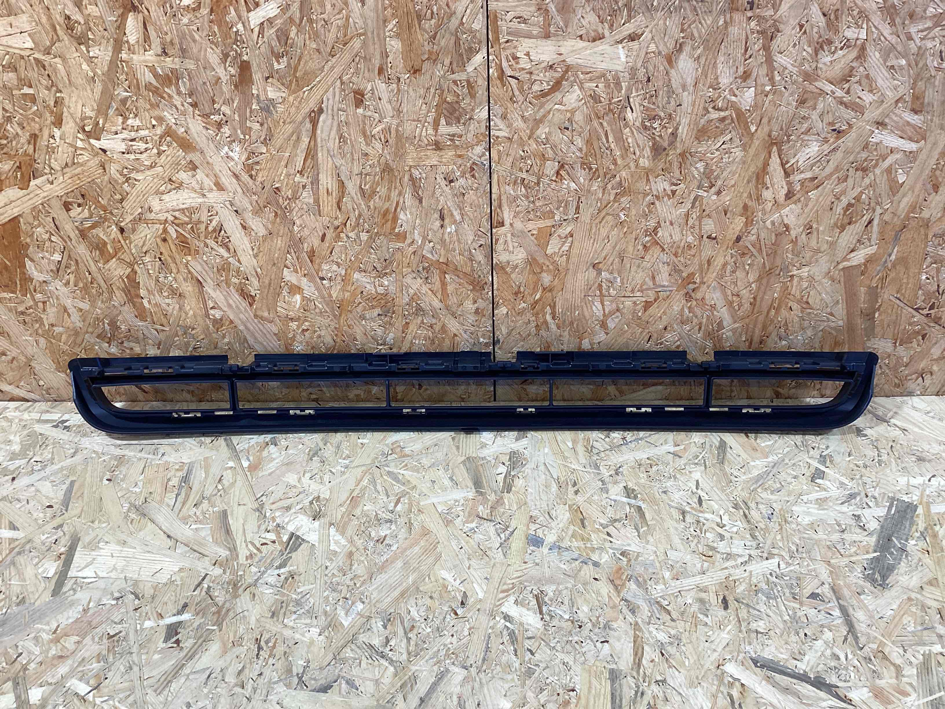 Заглушка, вставка (решетка) в бампер Porsche Panamera 270326-111