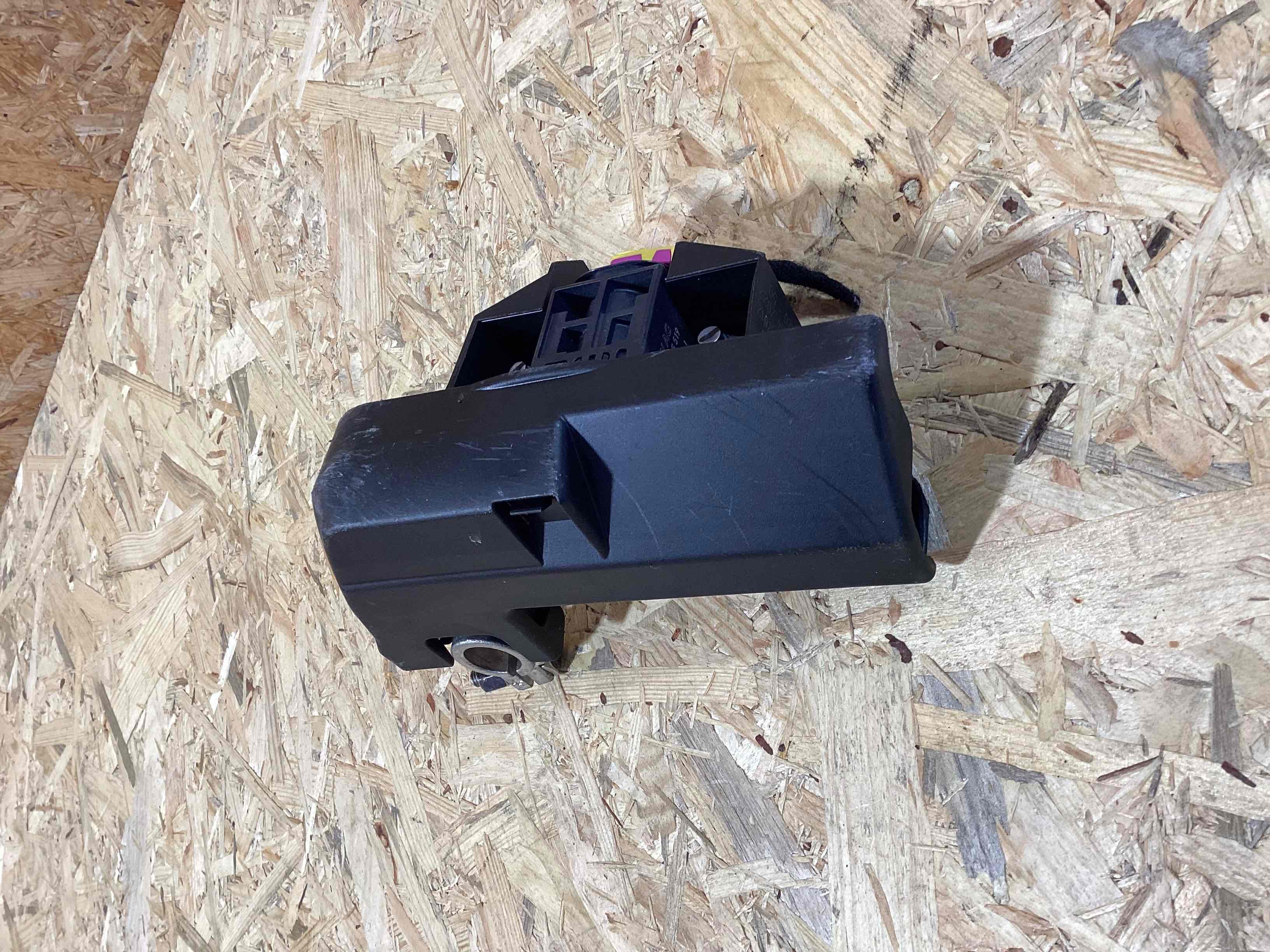 Аккумуляторная батарея, конвертор, проводка, крепление и др. Porsche Macan 270326-119