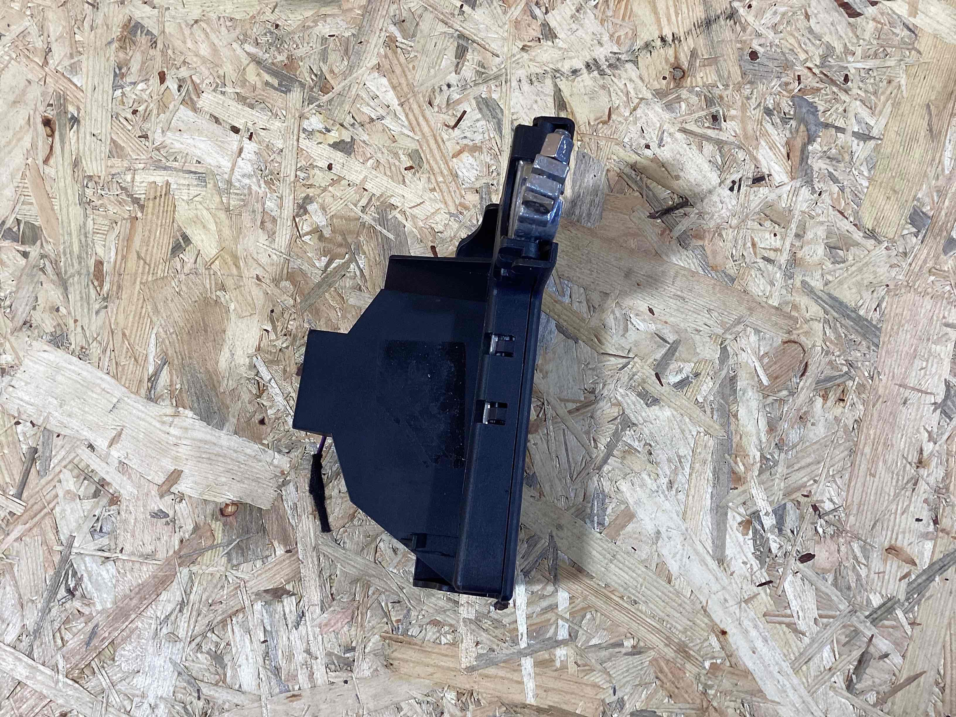 Аккумуляторная батарея, конвертор, проводка, крепление и др. Porsche Macan 270326-119