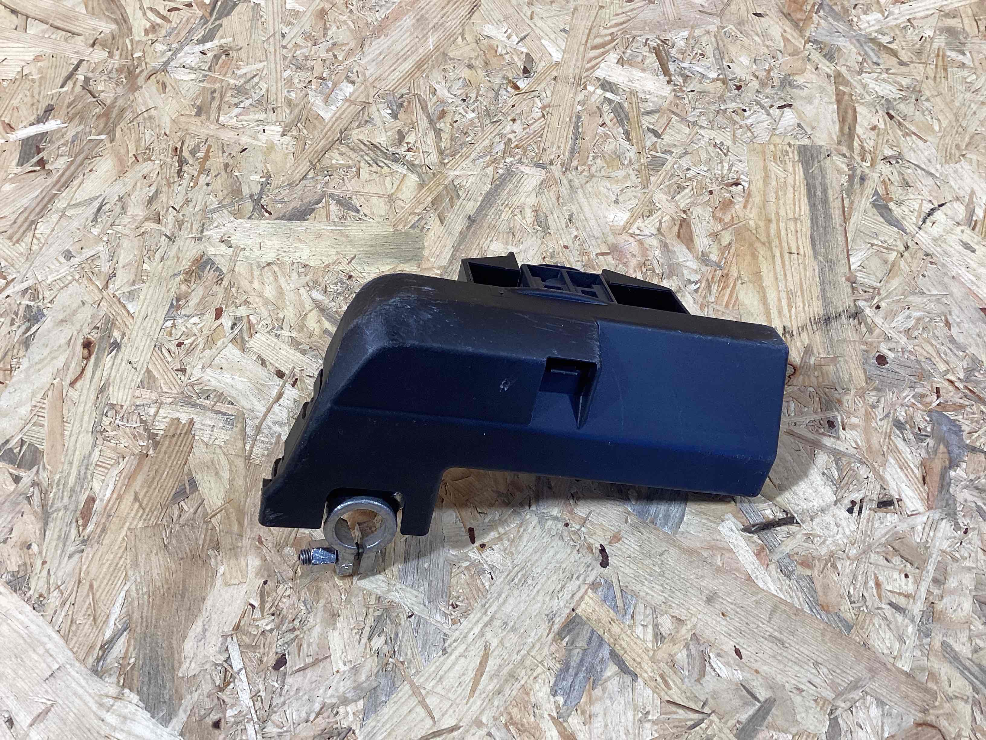 Аккумуляторная батарея, конвертор, проводка, крепление и др. Porsche Macan 270326-119