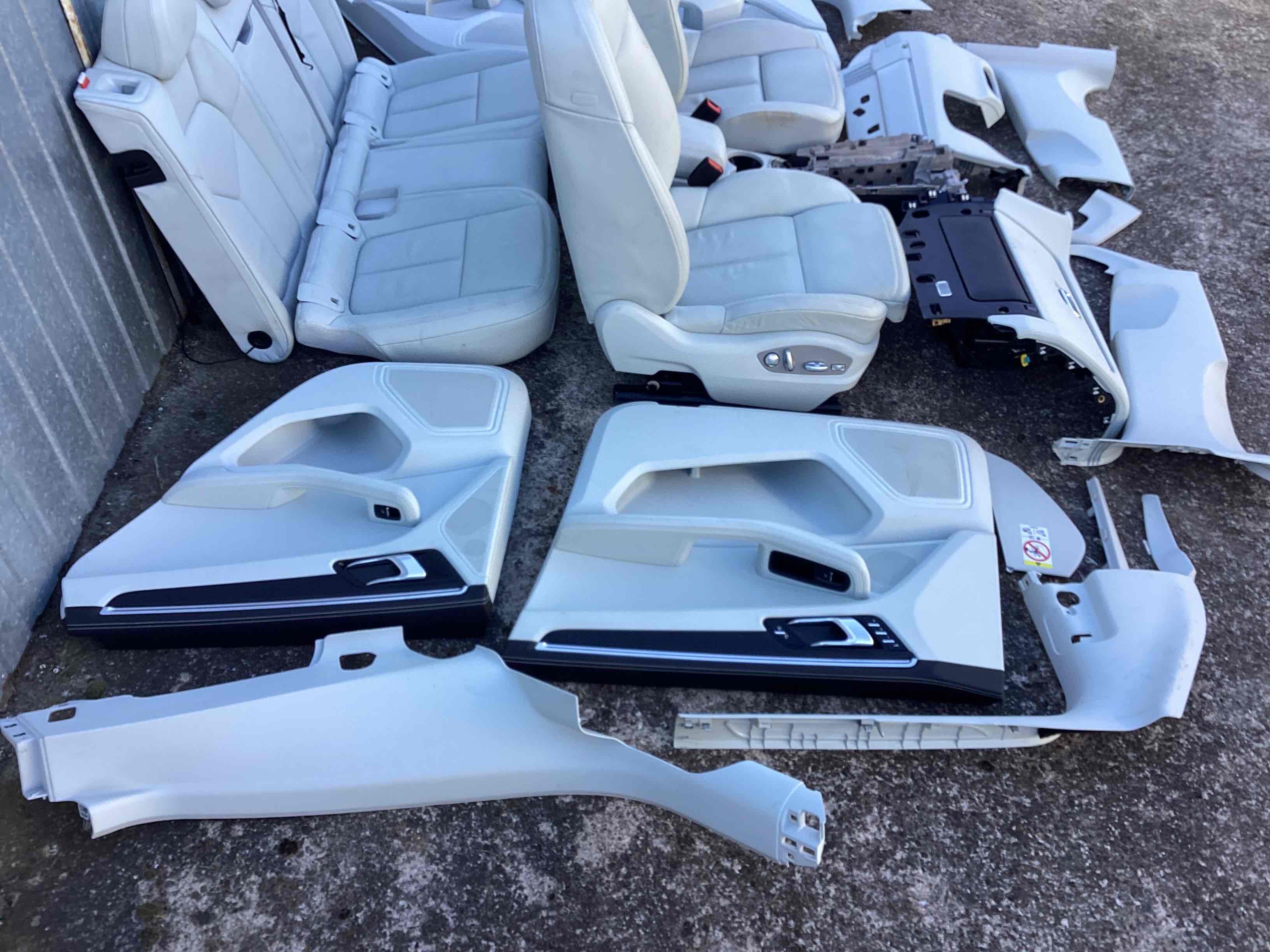 Салон (комплект сидений) Porsche Macan 270326-126