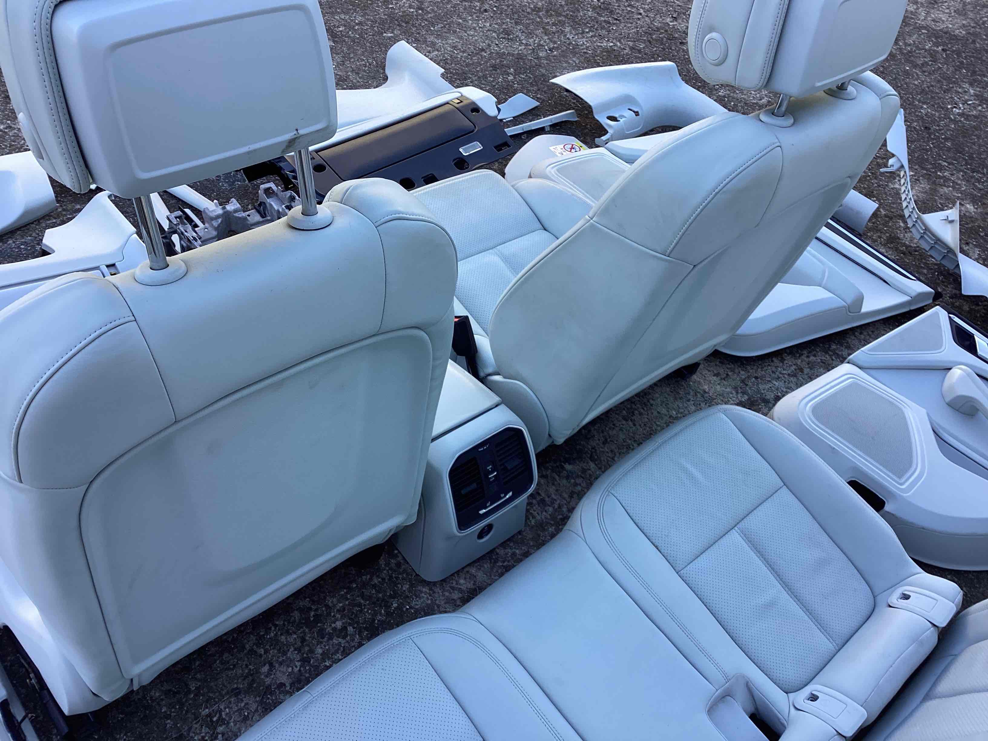 Салон (комплект сидений) Porsche Macan 270326-126