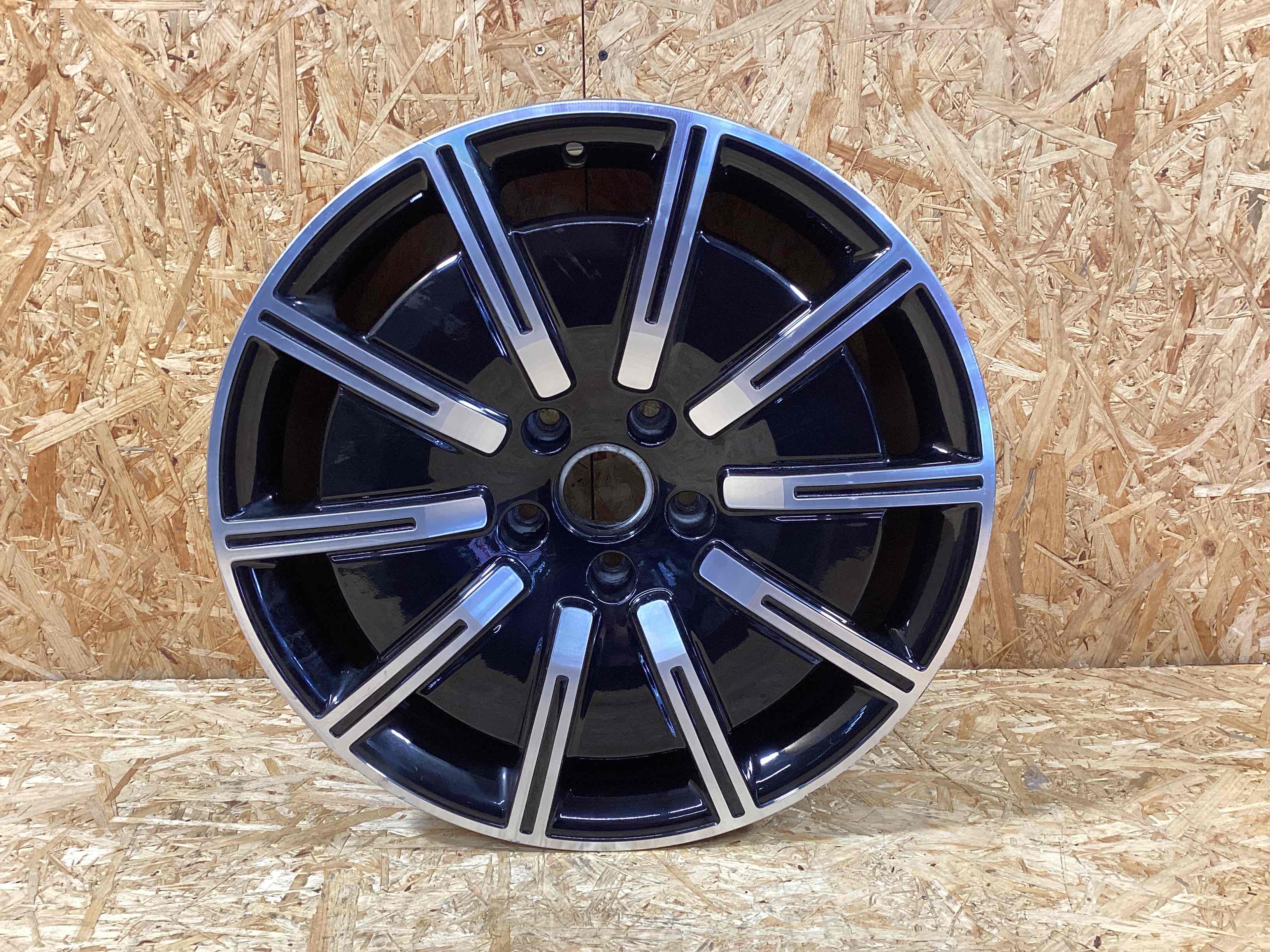 Диск Porsche Taycan 270525-102