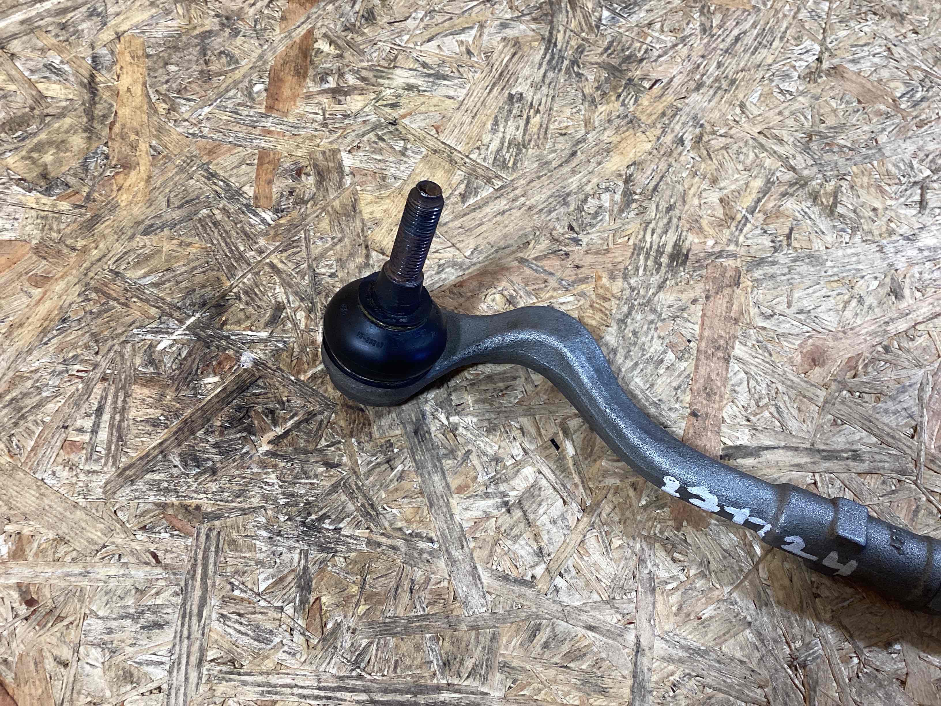 Наконечник рулевой Porsche Macan 271124-107