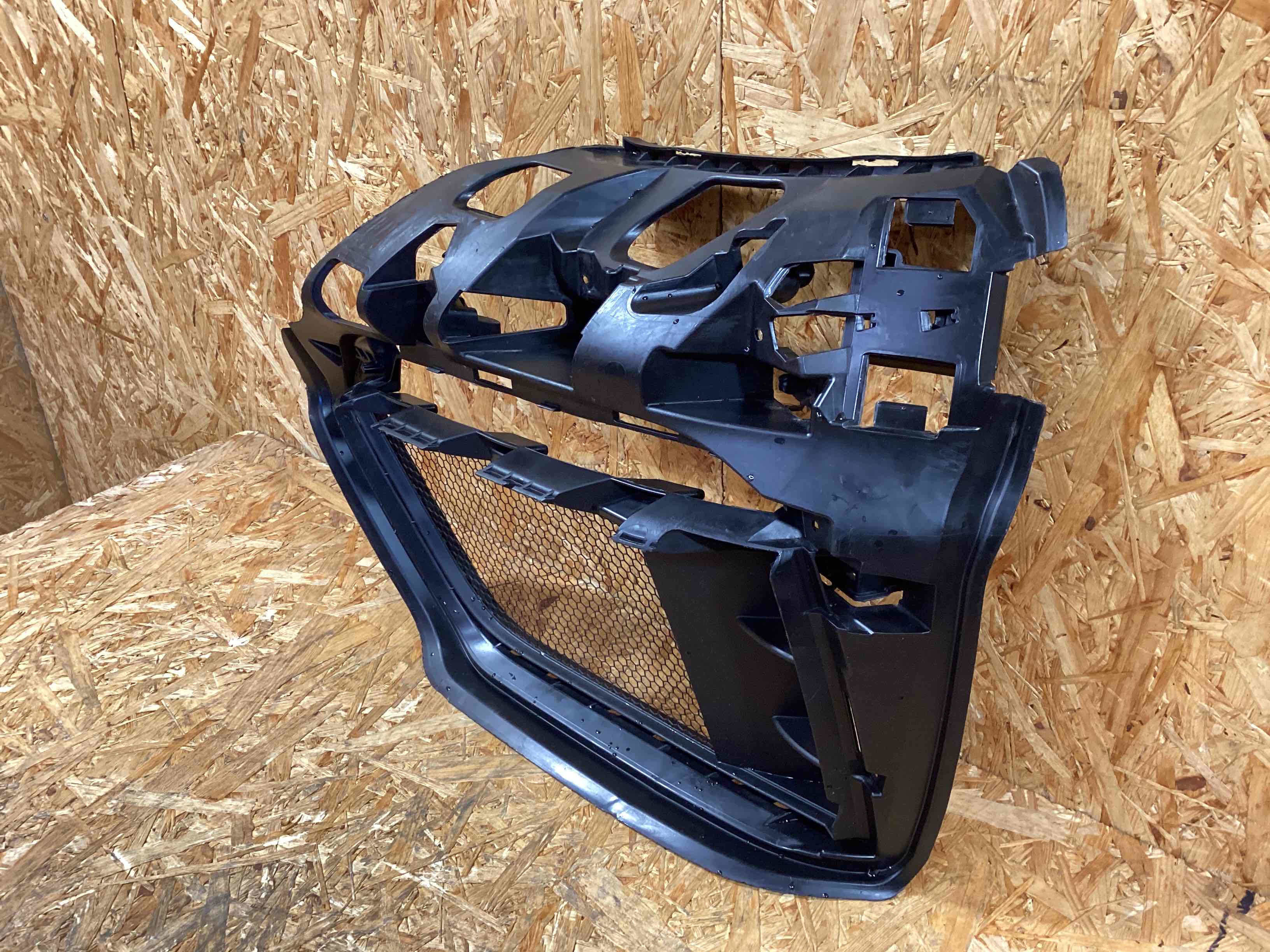 Заглушка, вставка (решетка) в бампер Porsche Cayman GT4 271125-103