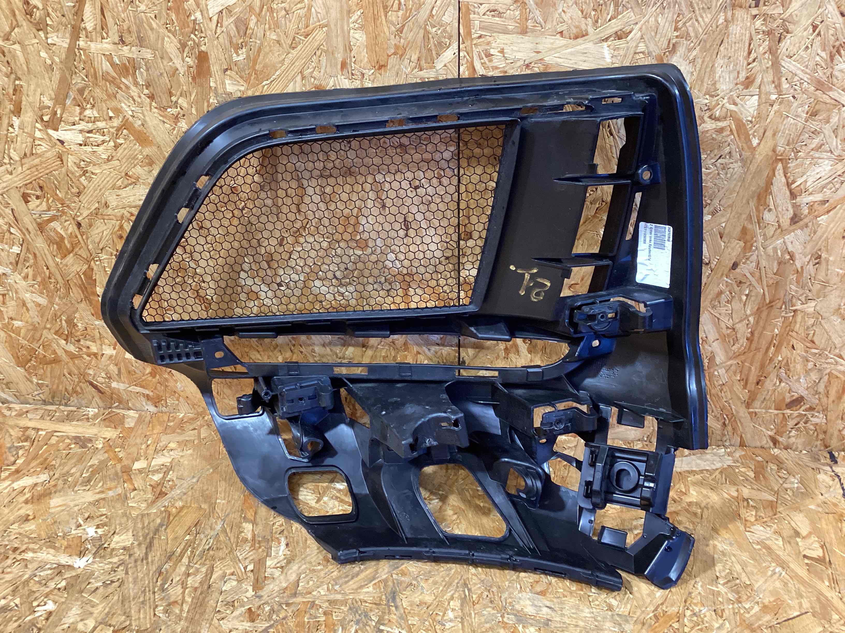 Заглушка, вставка (решетка) в бампер Porsche Cayman GT4 271125-103