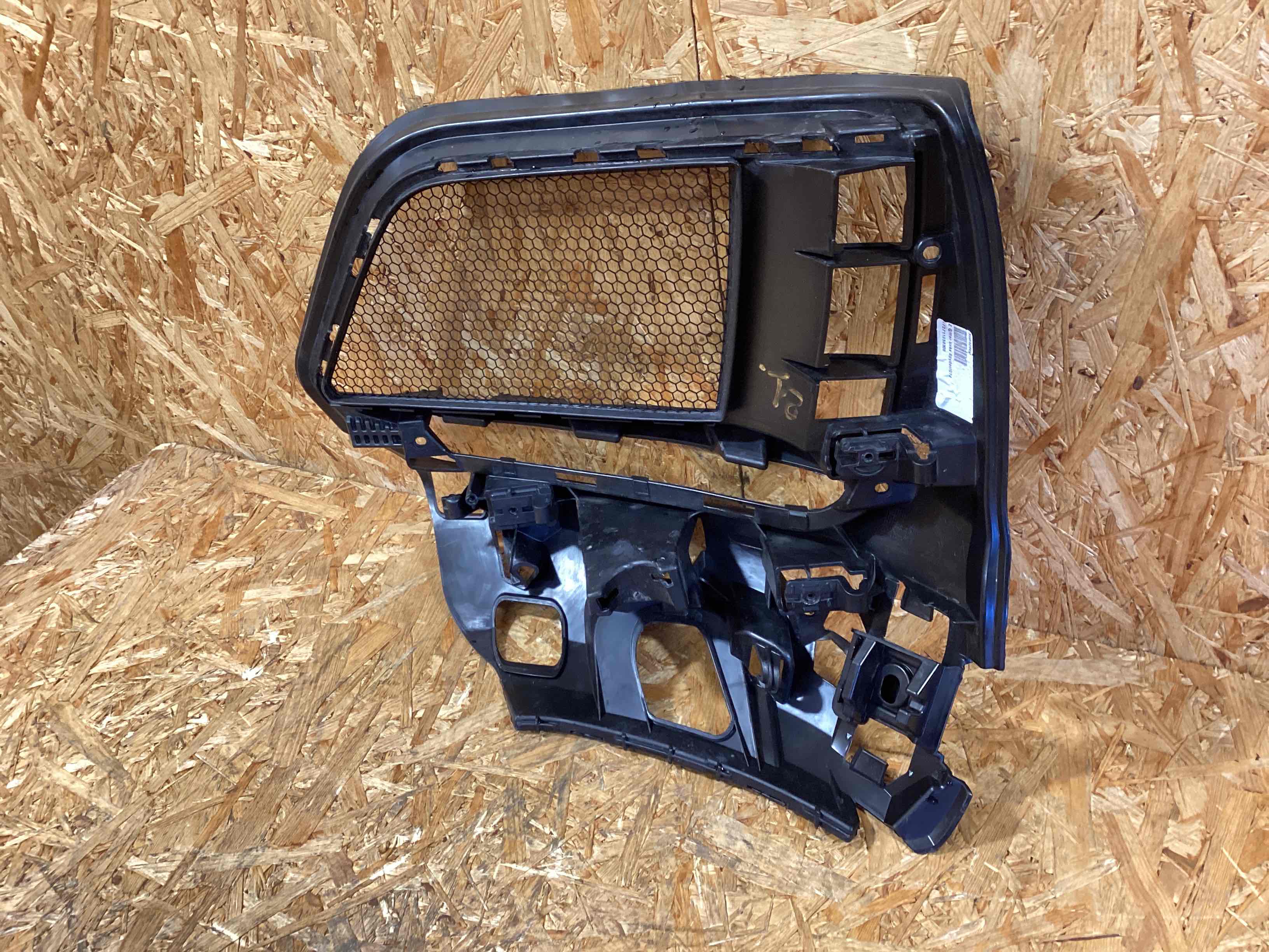 Заглушка, вставка (решетка) в бампер Porsche Cayman GT4 271125-103