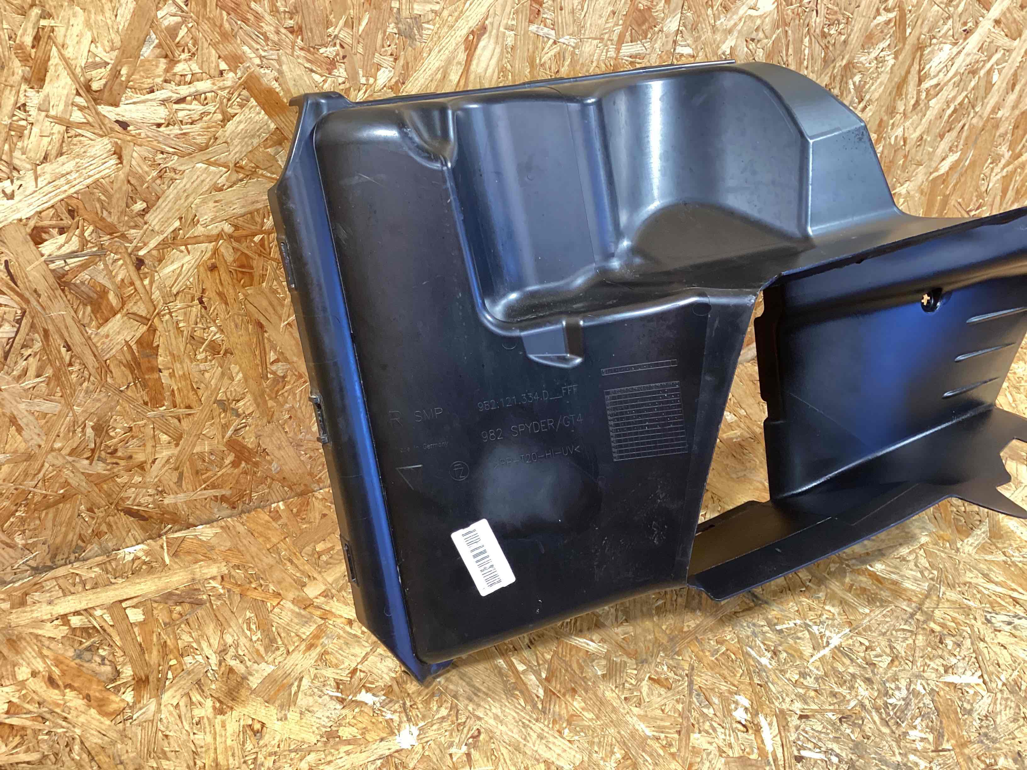 Воздуховод Porsche Cayman GT4 271125-106