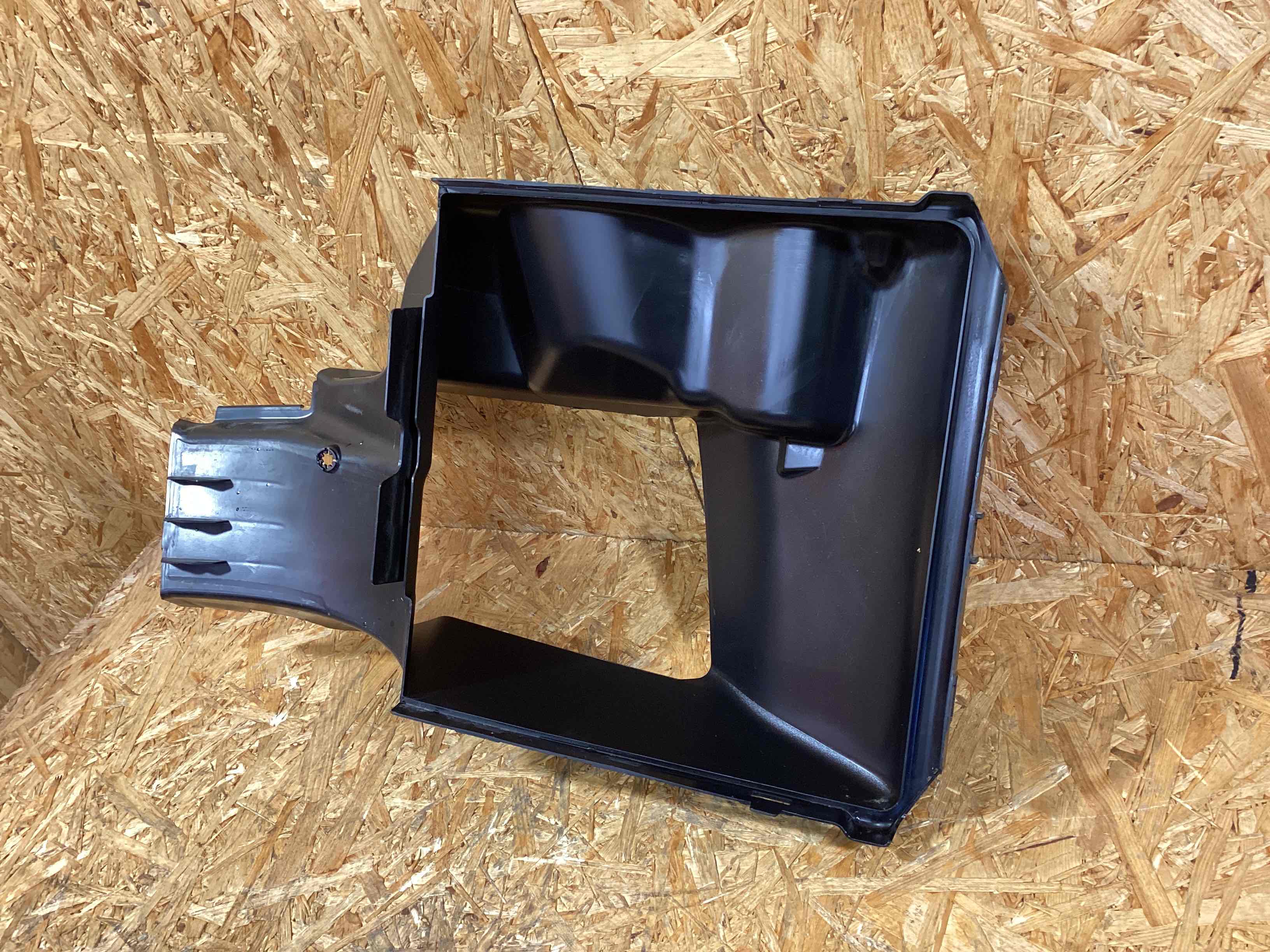 Воздуховод Porsche Cayman GT4 271125-106