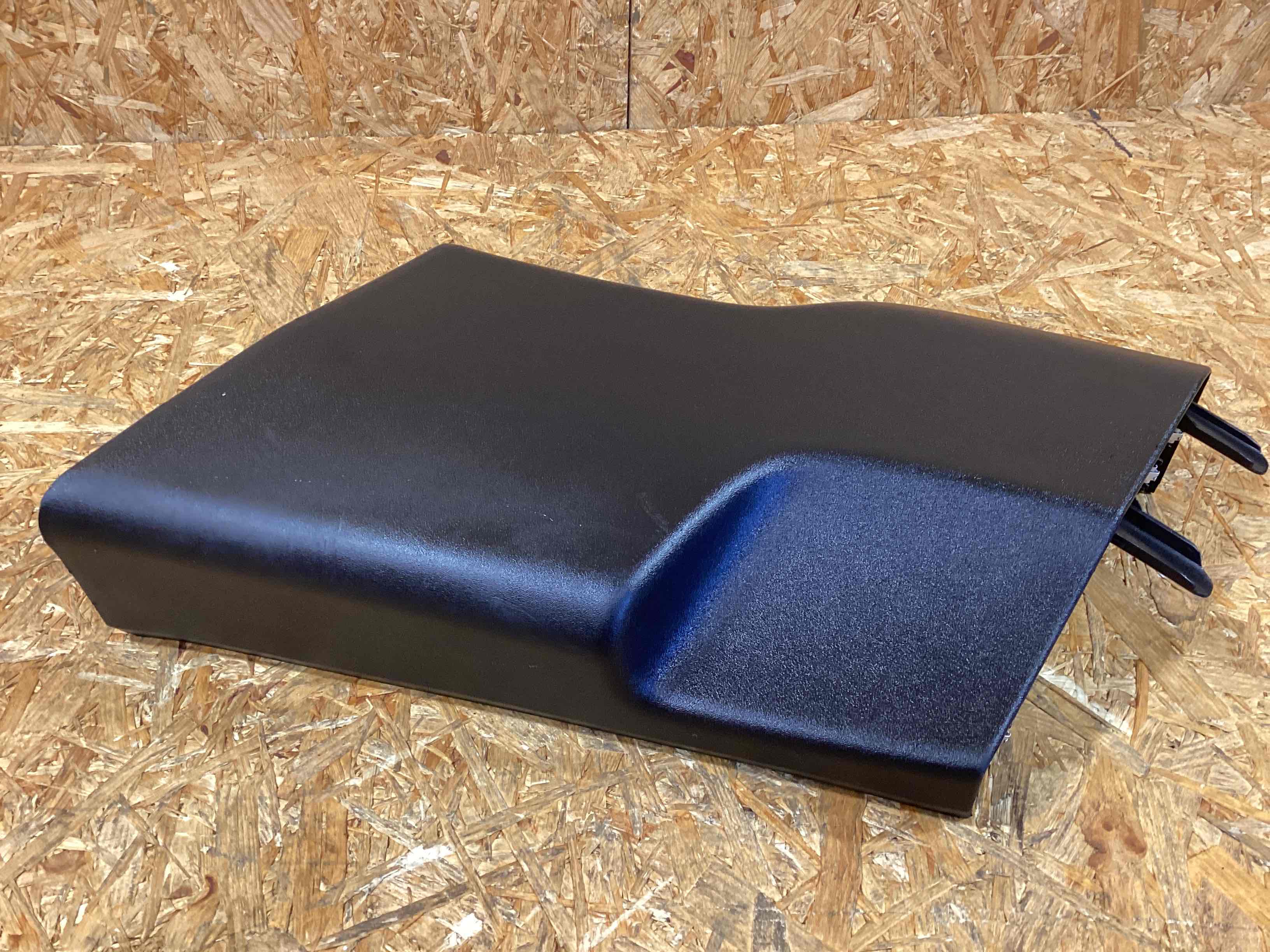 Обшивка салона Porsche Taycan 271125-108