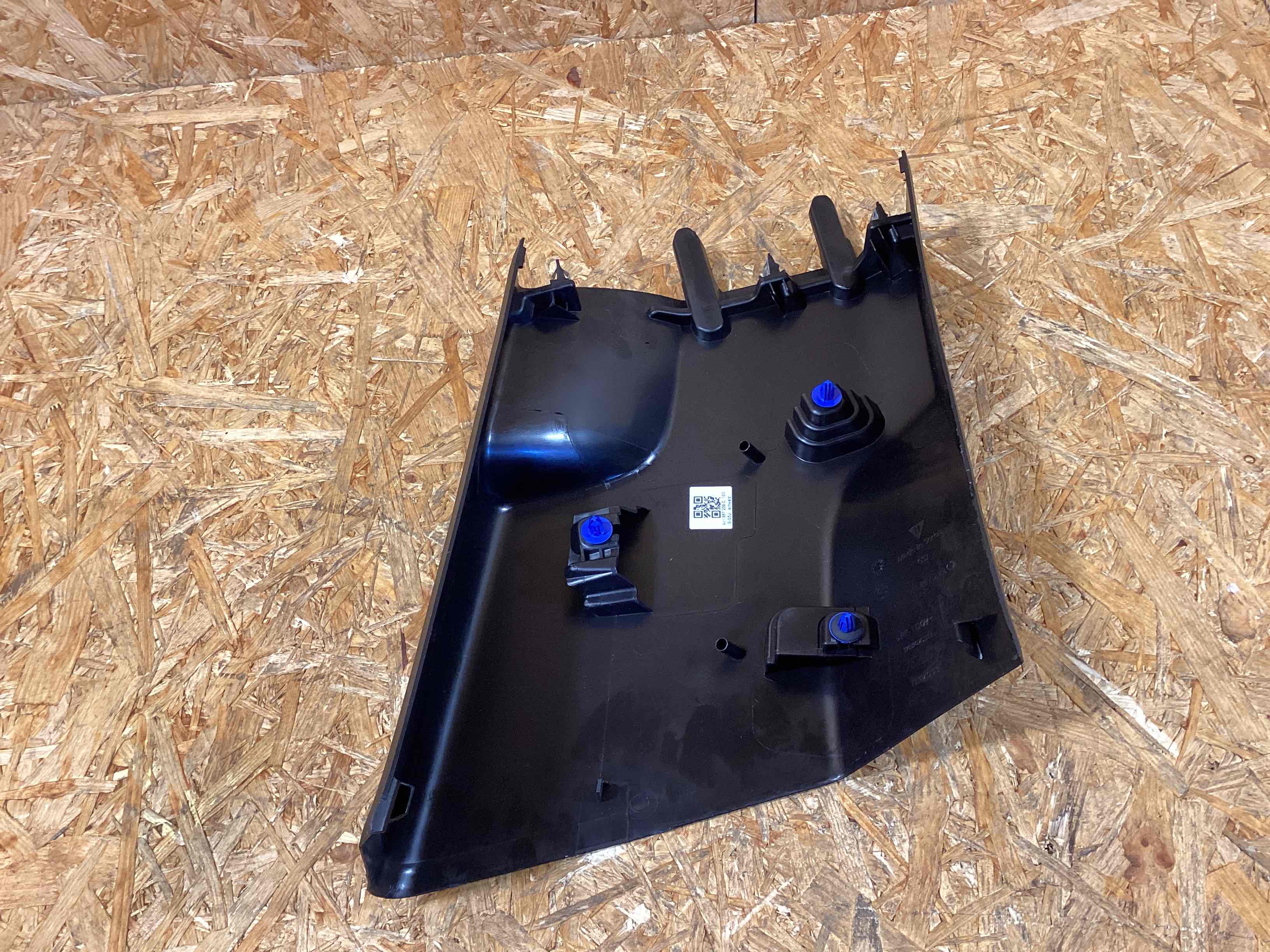 Обшивка салона Porsche Taycan 271125-108