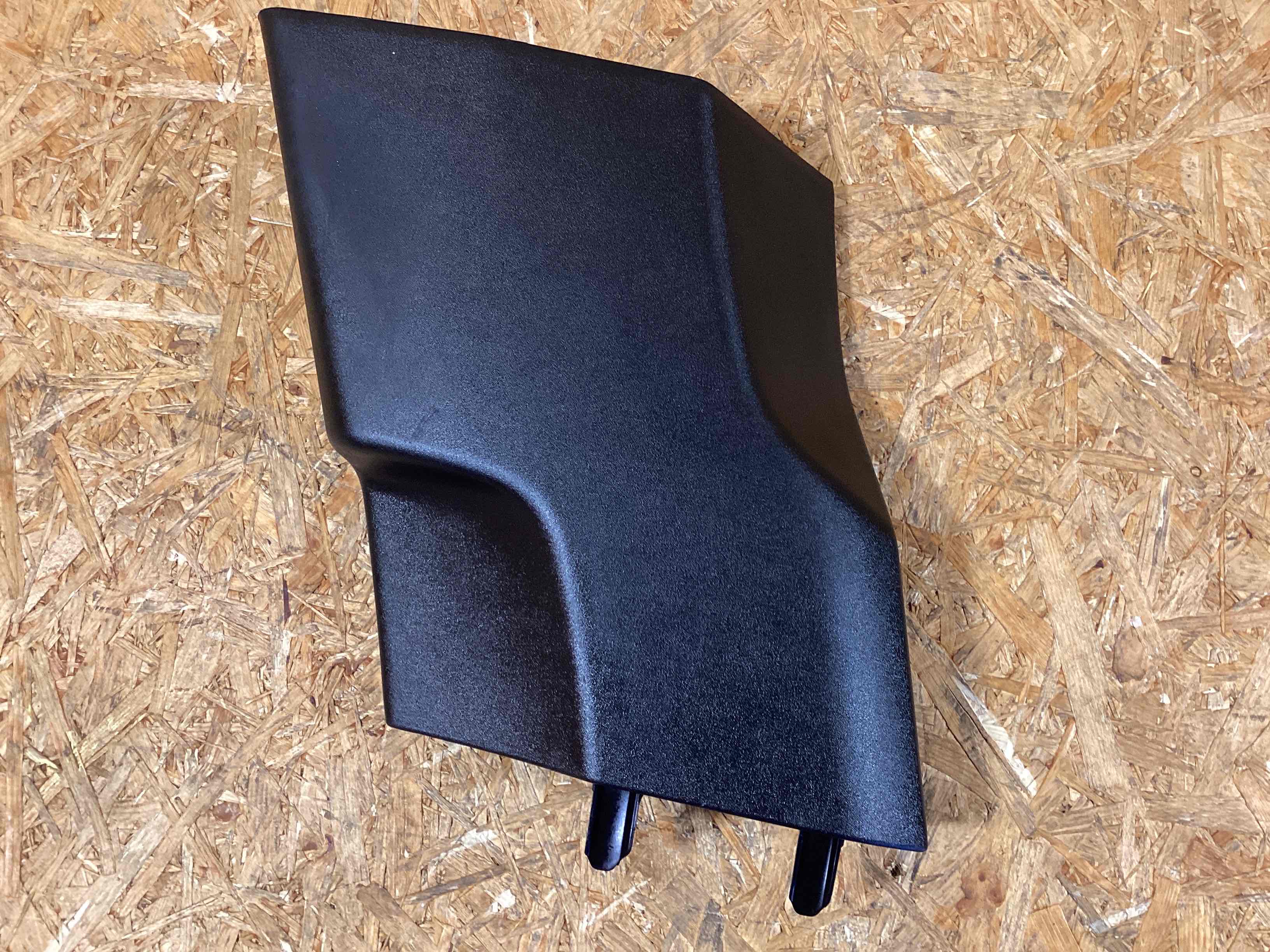 Обшивка салона Porsche Taycan 271125-108