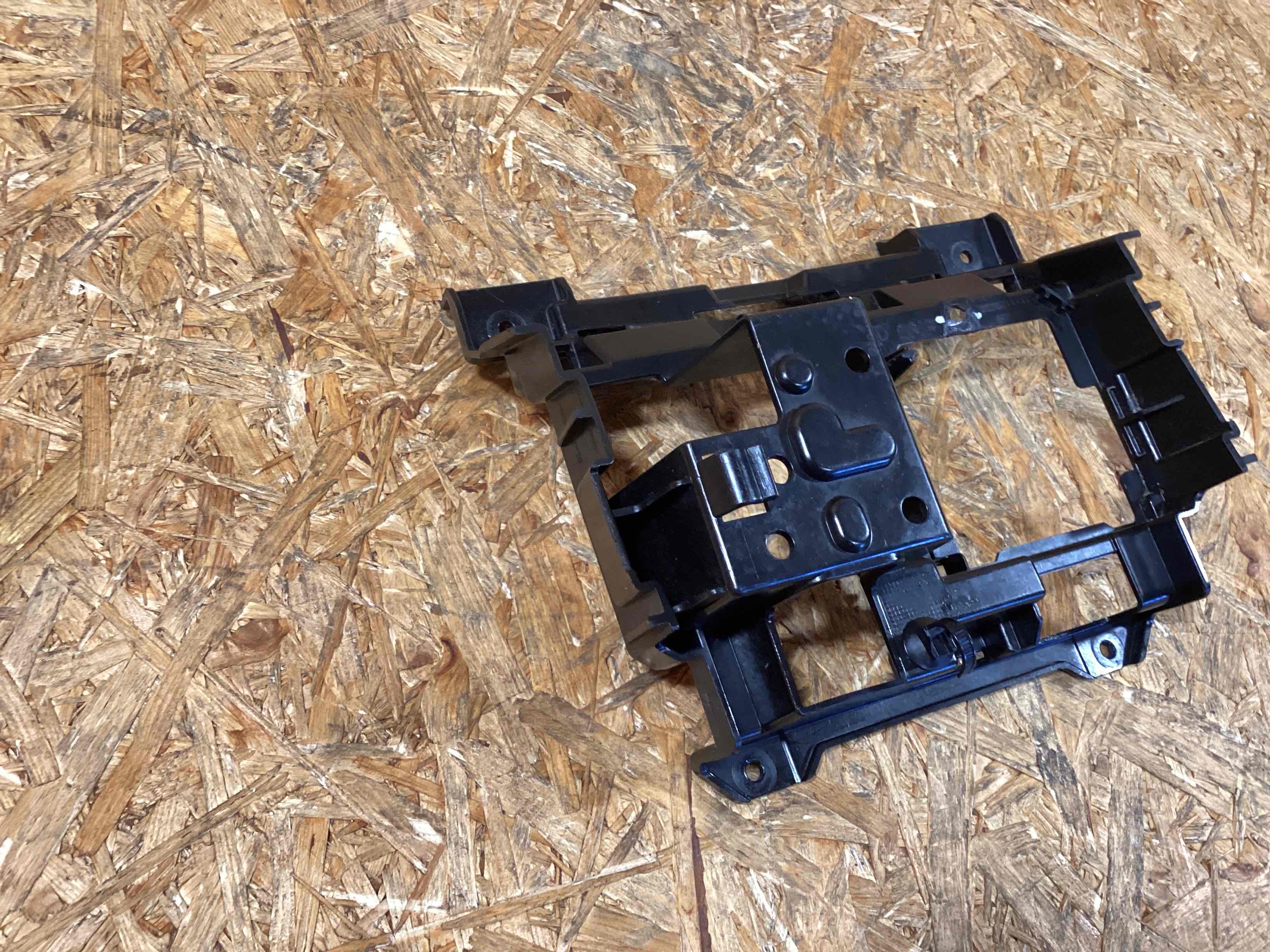 Крепление, кронштейн Porsche 911 271125-109