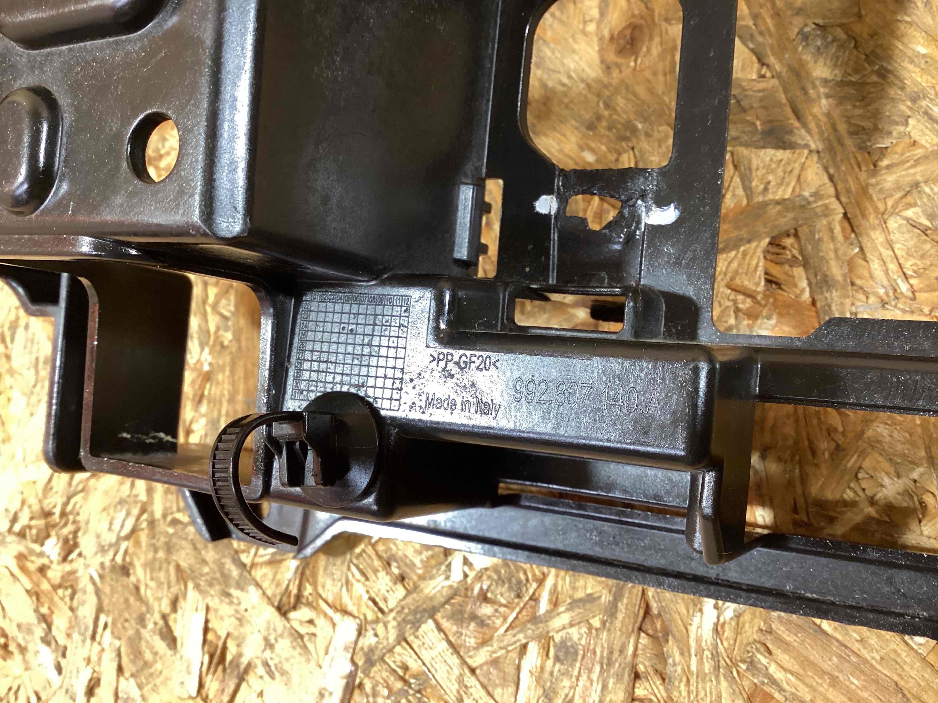 Крепление, кронштейн Porsche 911 271125-109