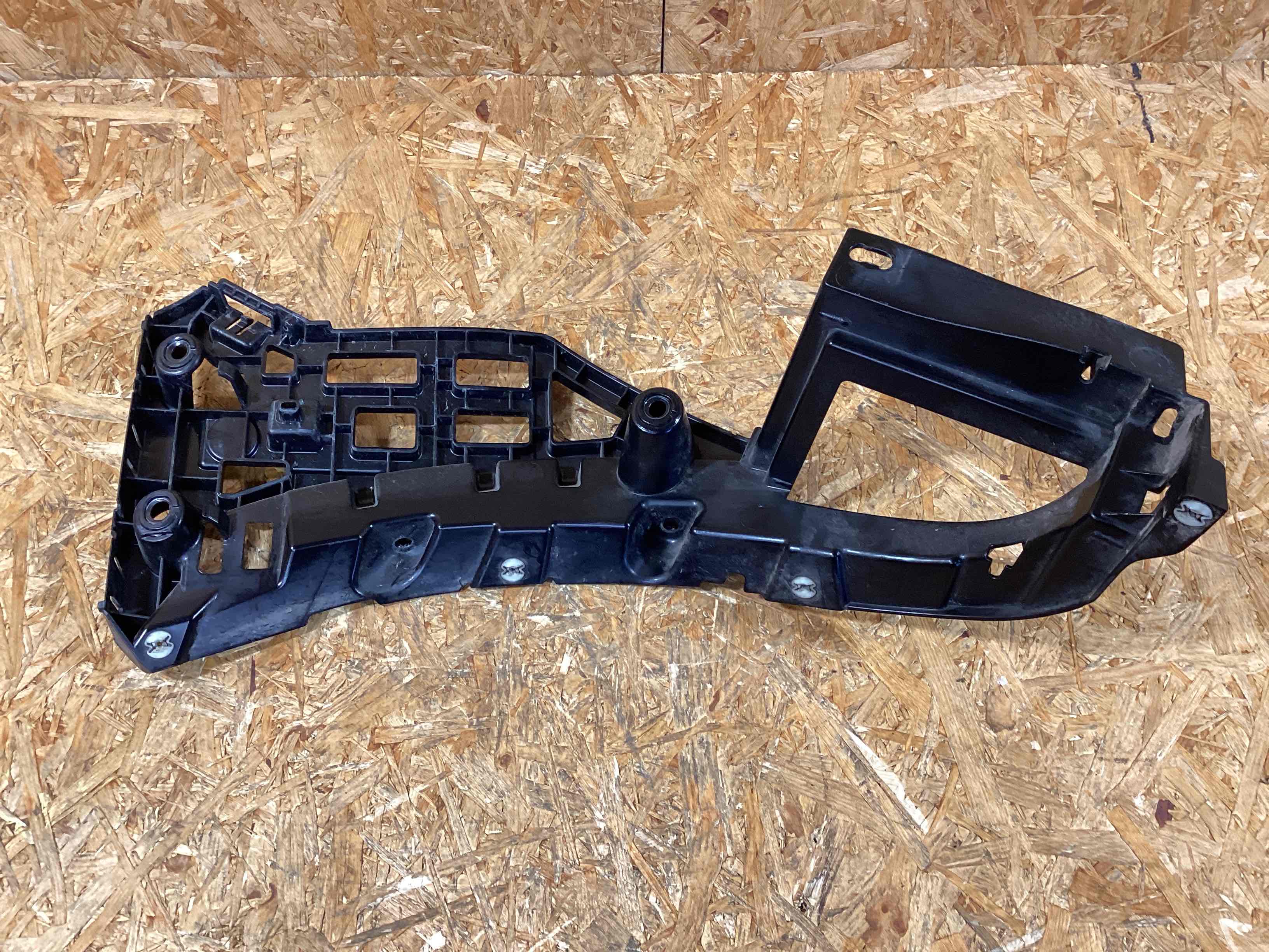 Крепление бампера Porsche Macan 271125-118