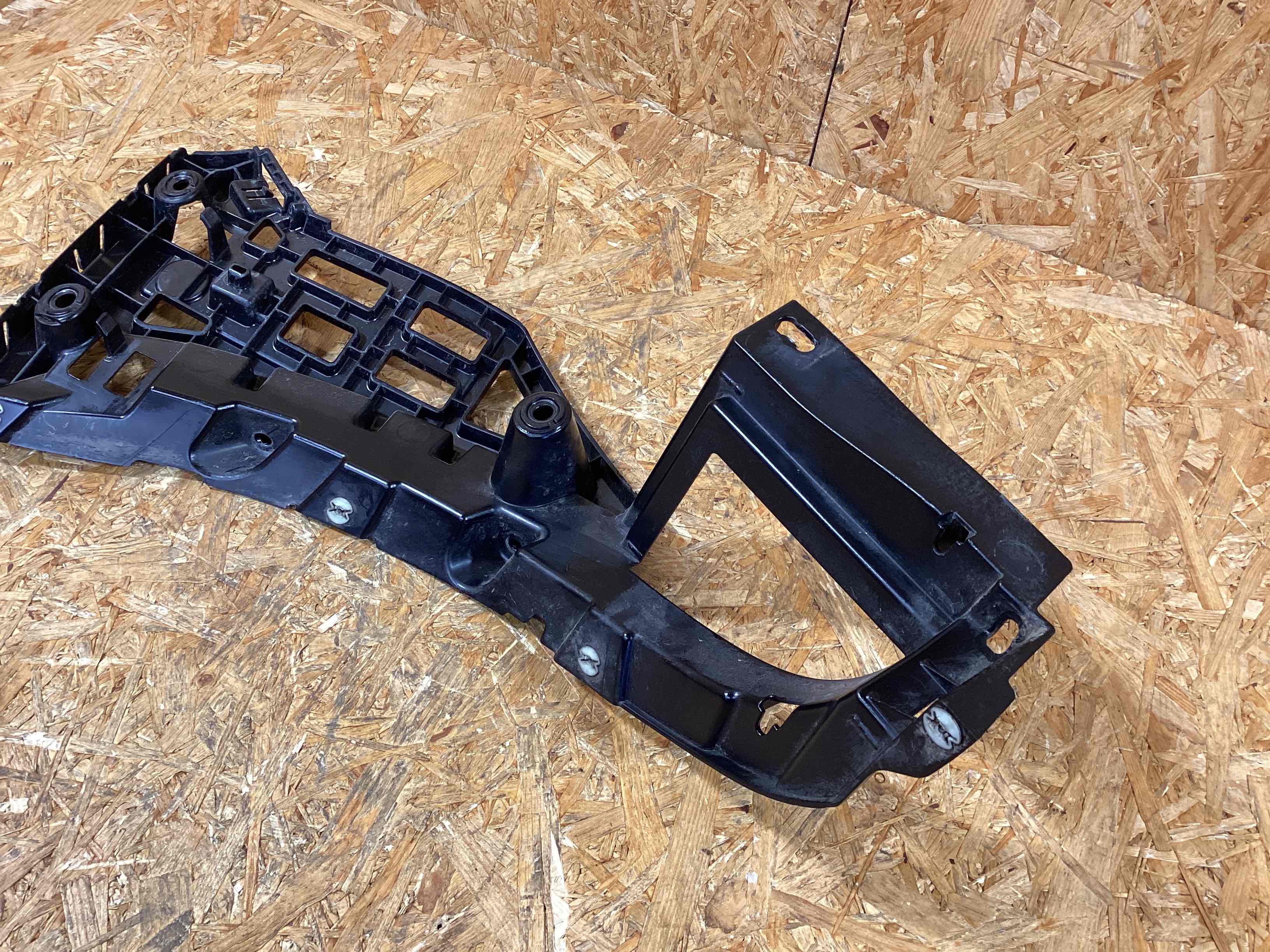 Крепление бампера Porsche Macan 271125-118