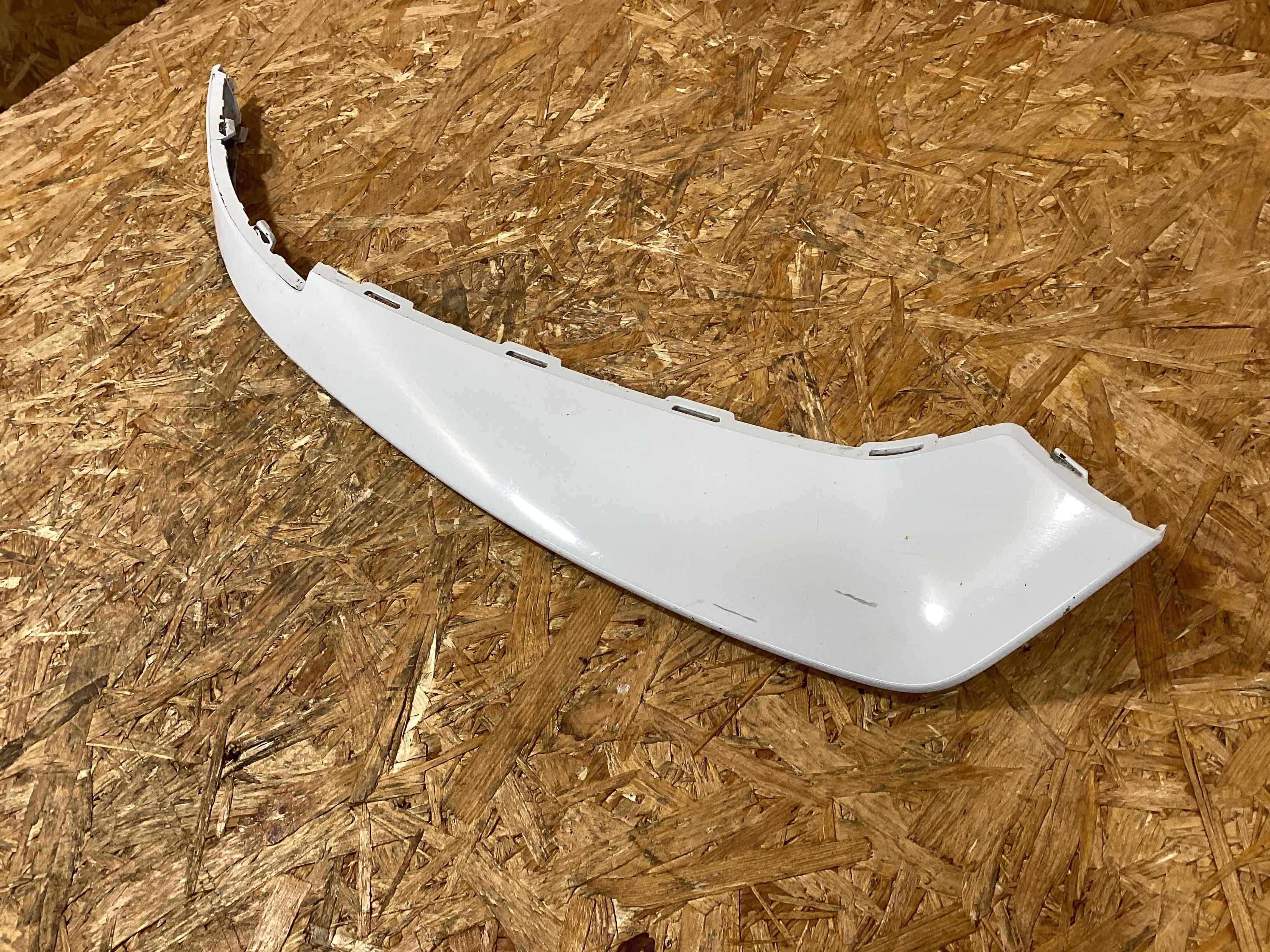 Заглушка, вставка (решетка) в бампер Porsche Taycan 271125-120