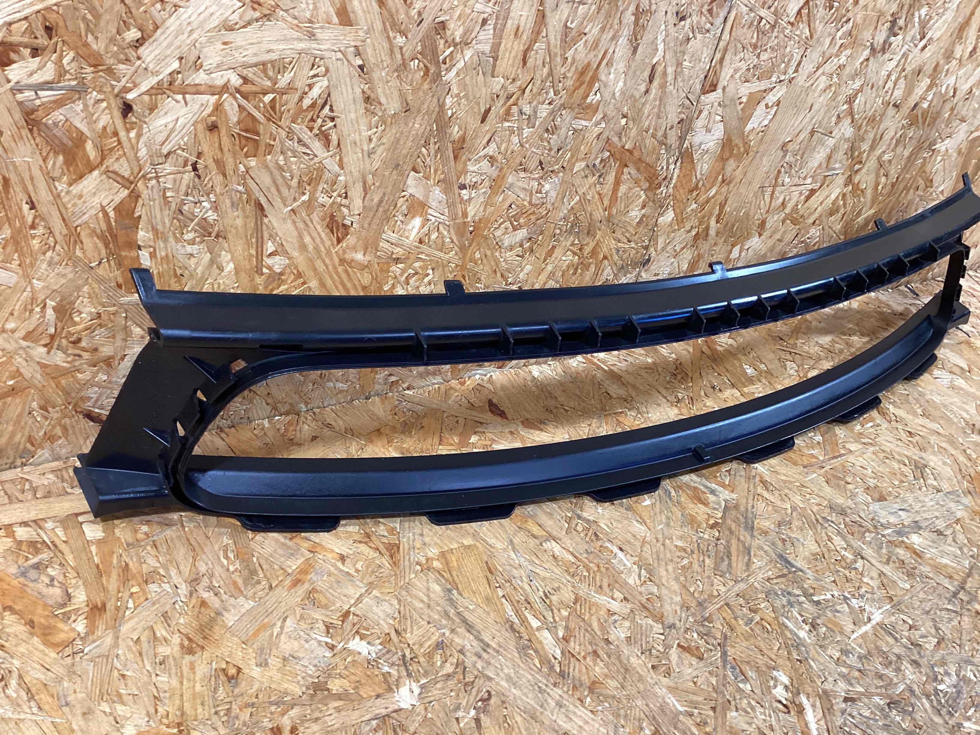 Заглушка, вставка (решетка) в бампер Porsche 911 271125-121