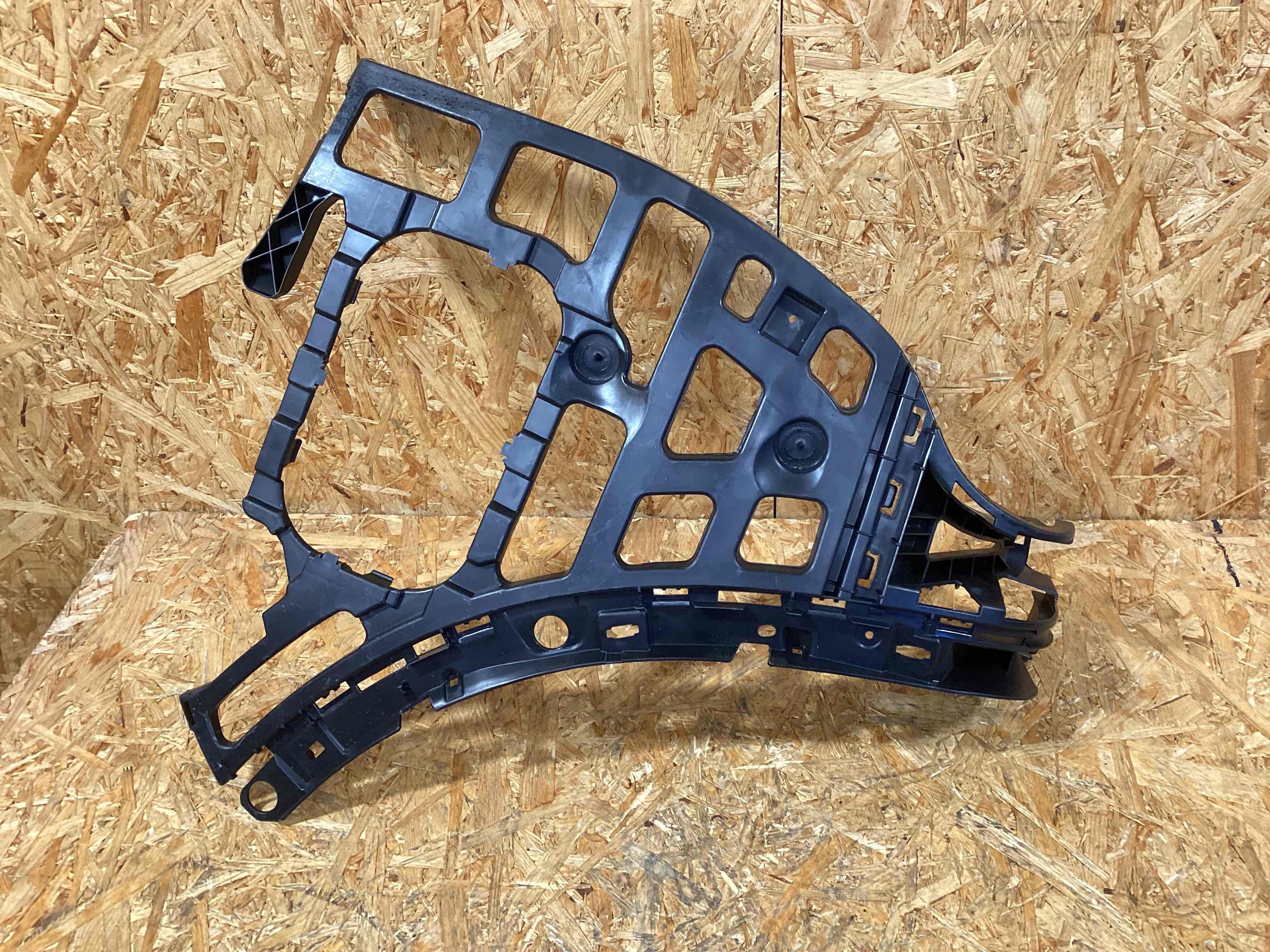 Крепление бампера Porsche Cayenne 271125-122