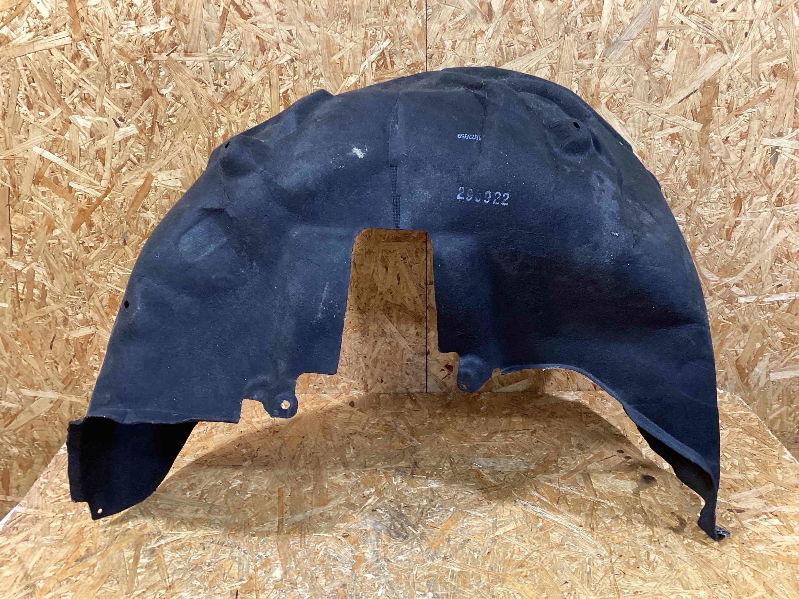 Защита арок задняя левая (подкрылок) Porsche Macan 271125-123