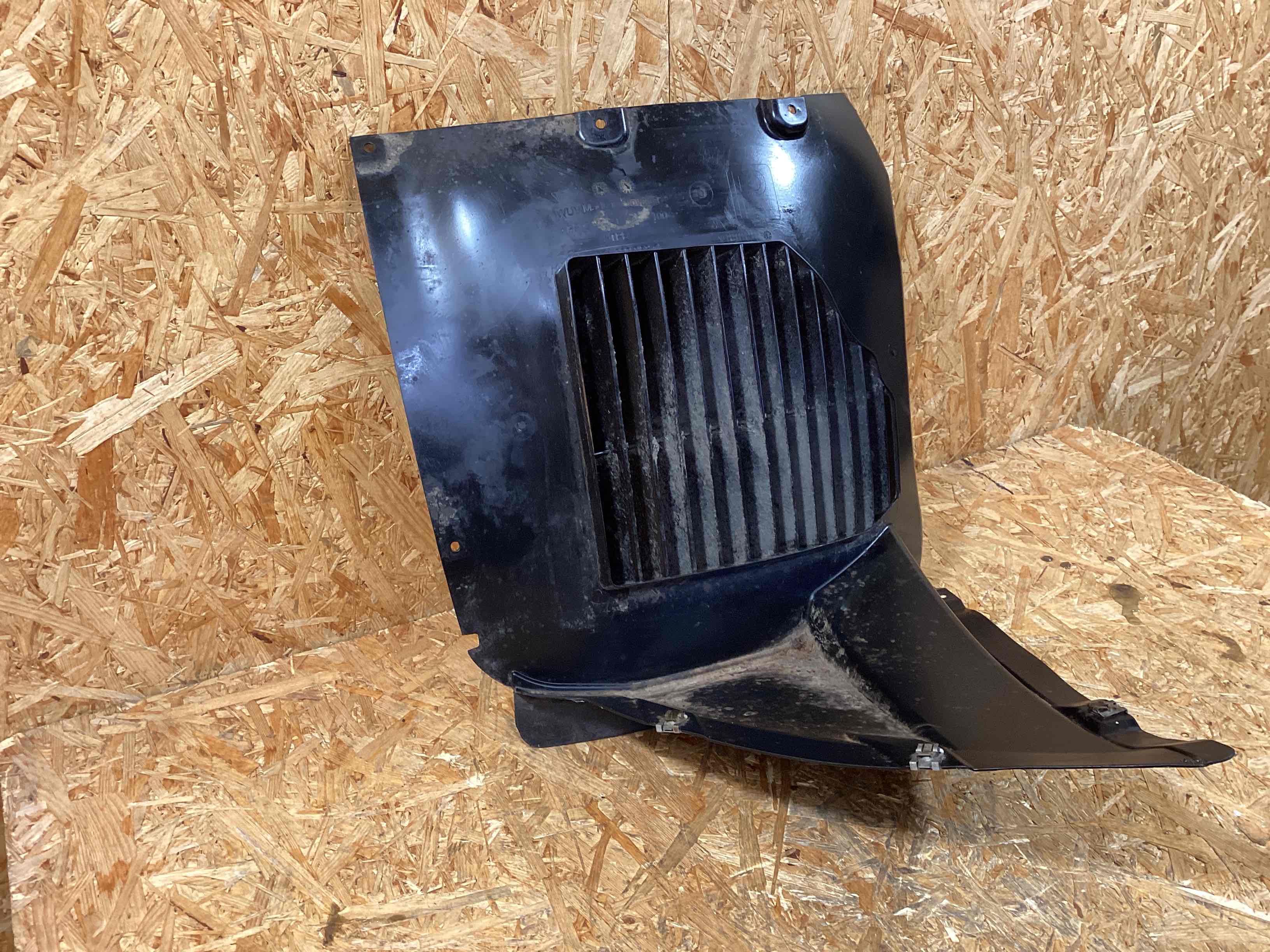 Защита арок передняя правая (подкрылок) Porsche Panamera 271125-124