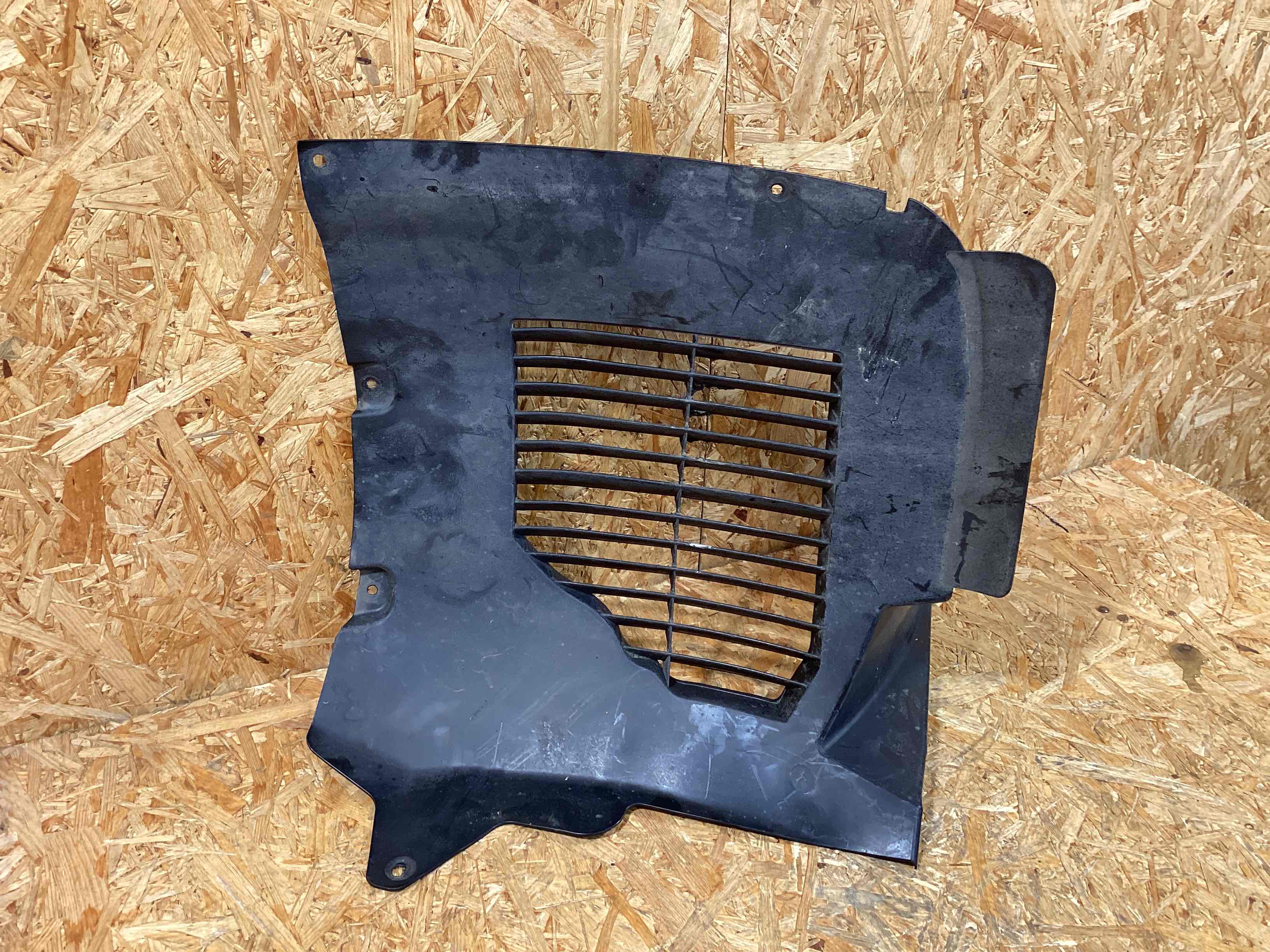 Защита арок передняя правая (подкрылок) Porsche Panamera 271125-124