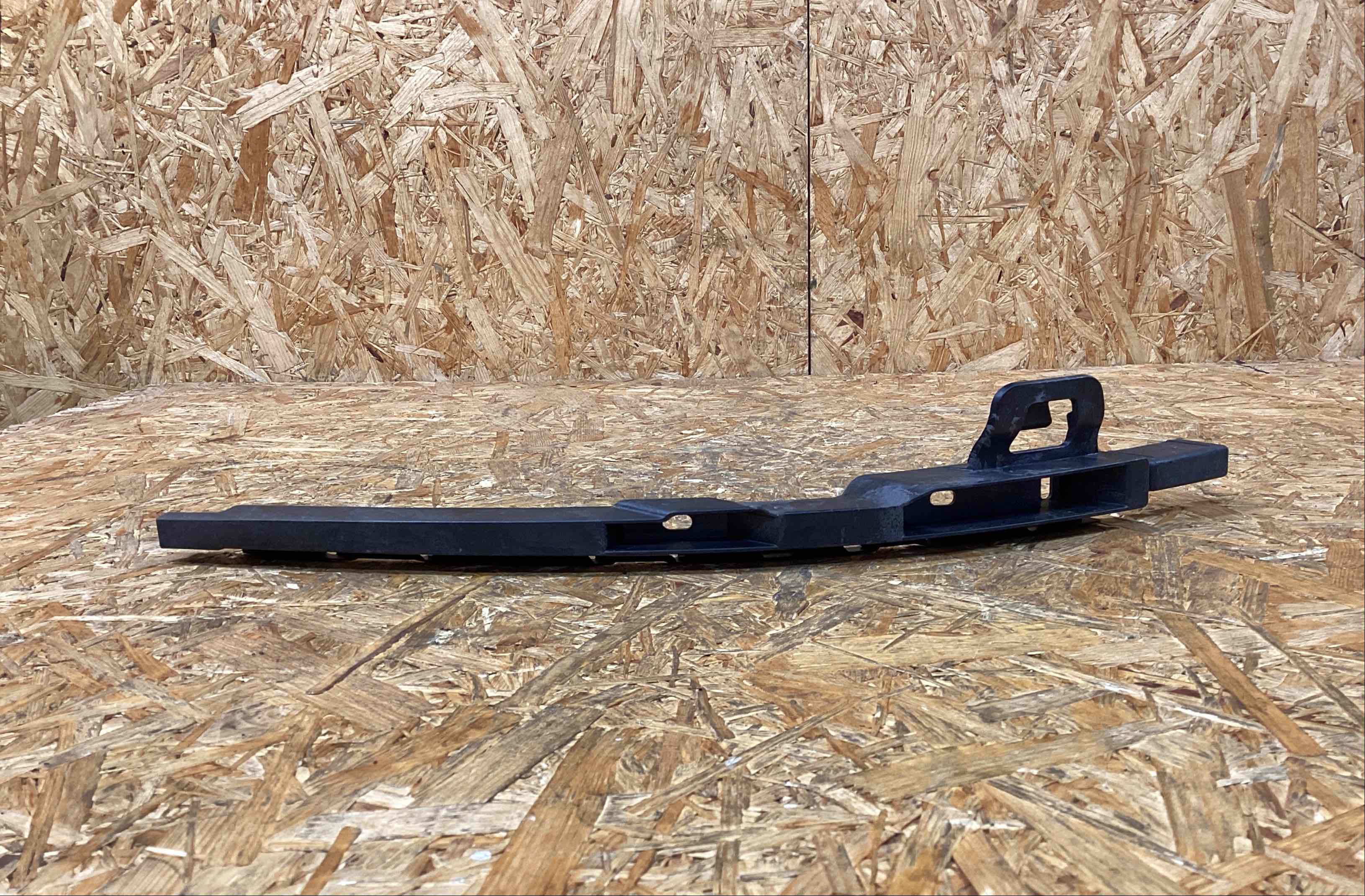 Крепление бампера Porsche 911 271125-127