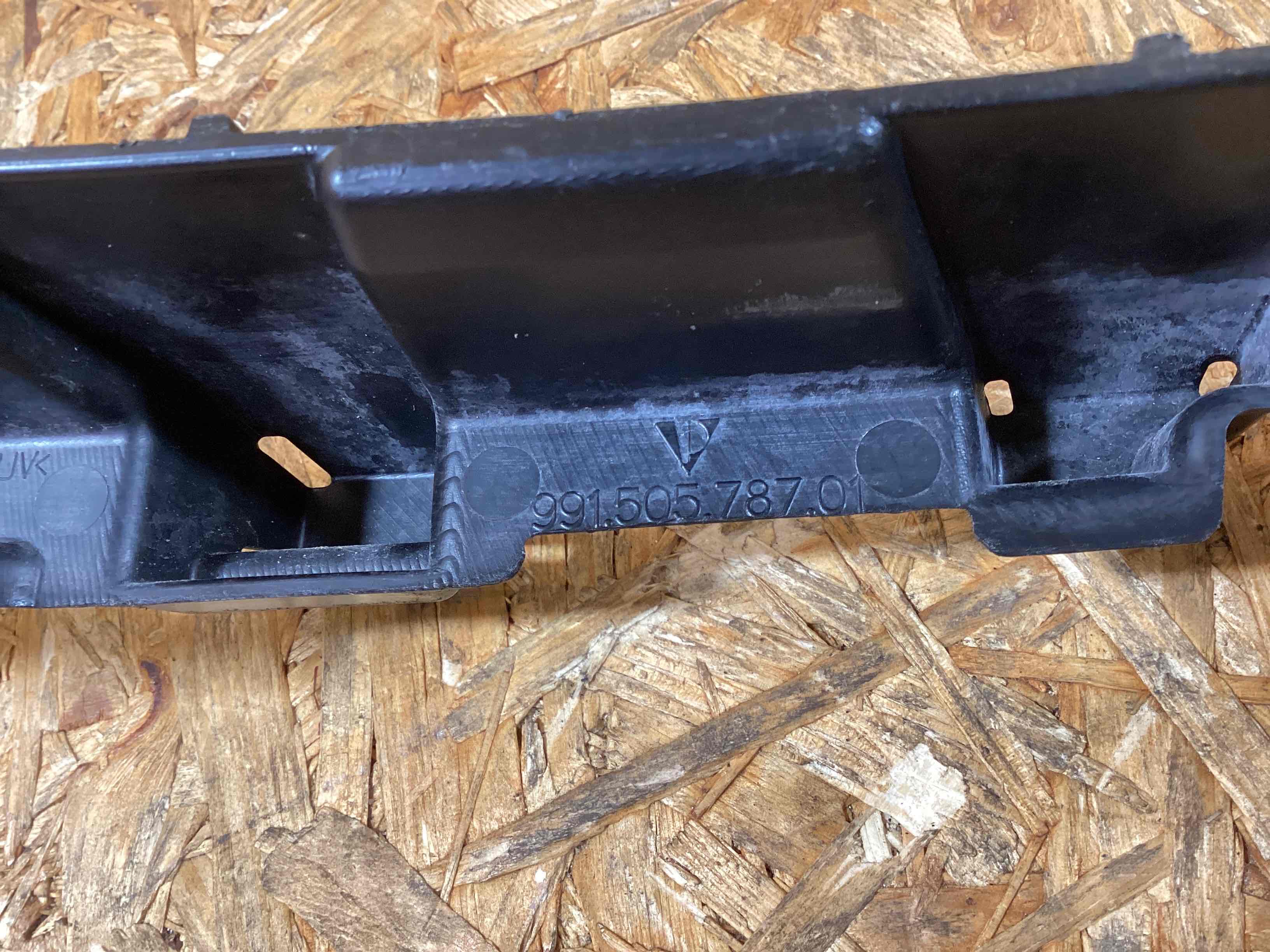 Крепление, кронштейн Porsche 911 271125-129