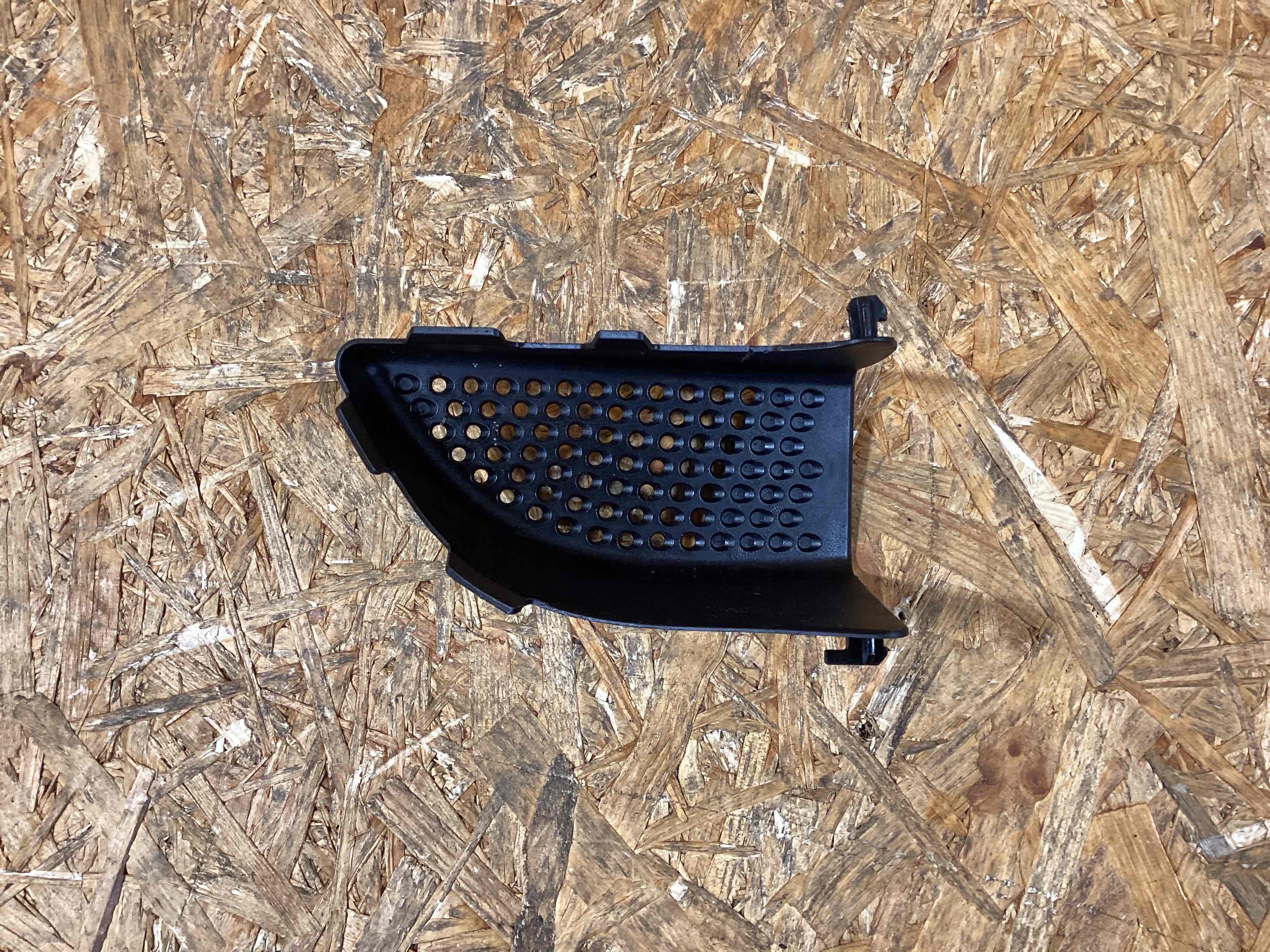 Воздуховод Porsche Macan 271125-130