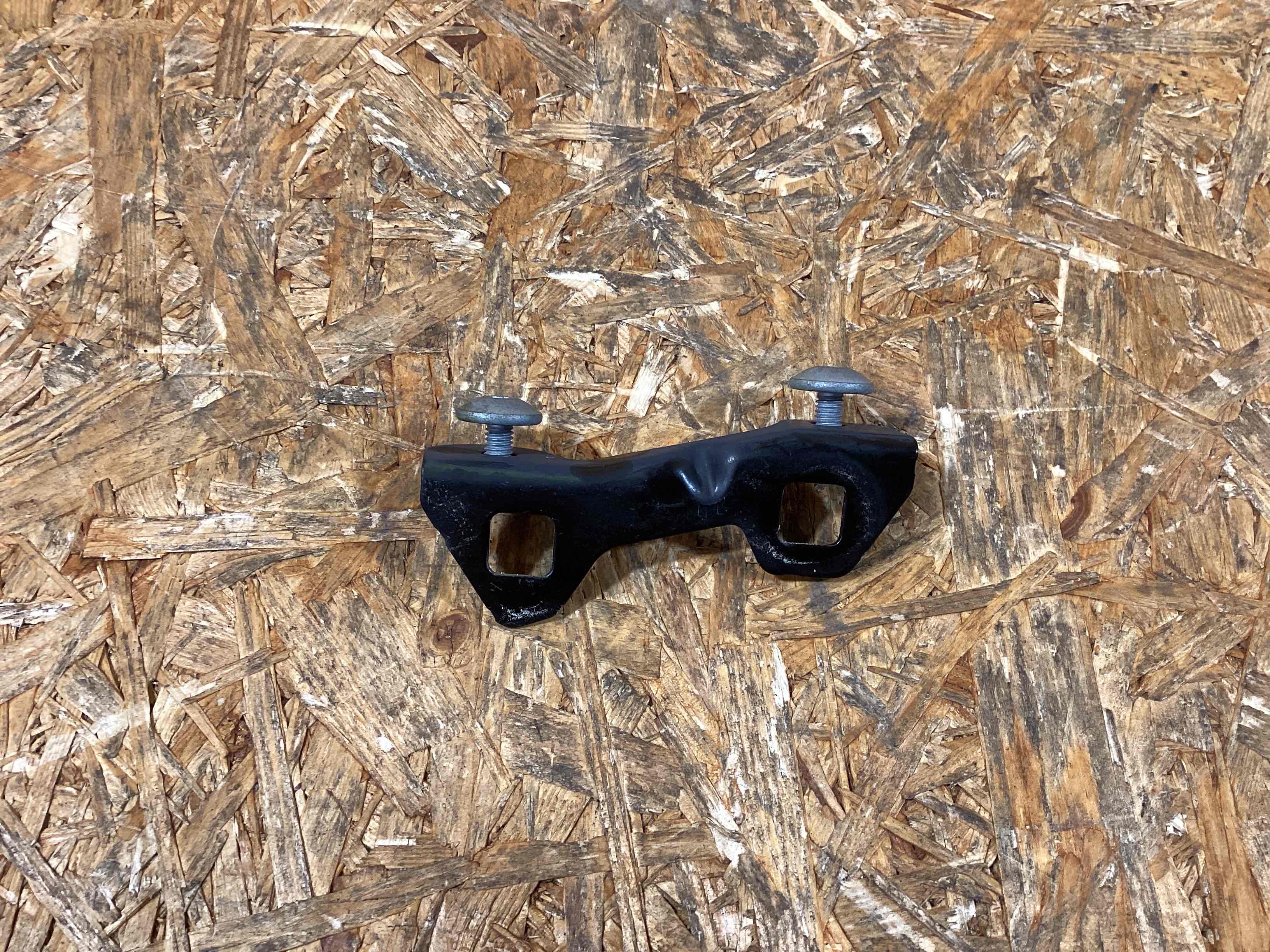 Крепление, кронштейн Porsche Macan 271125-135