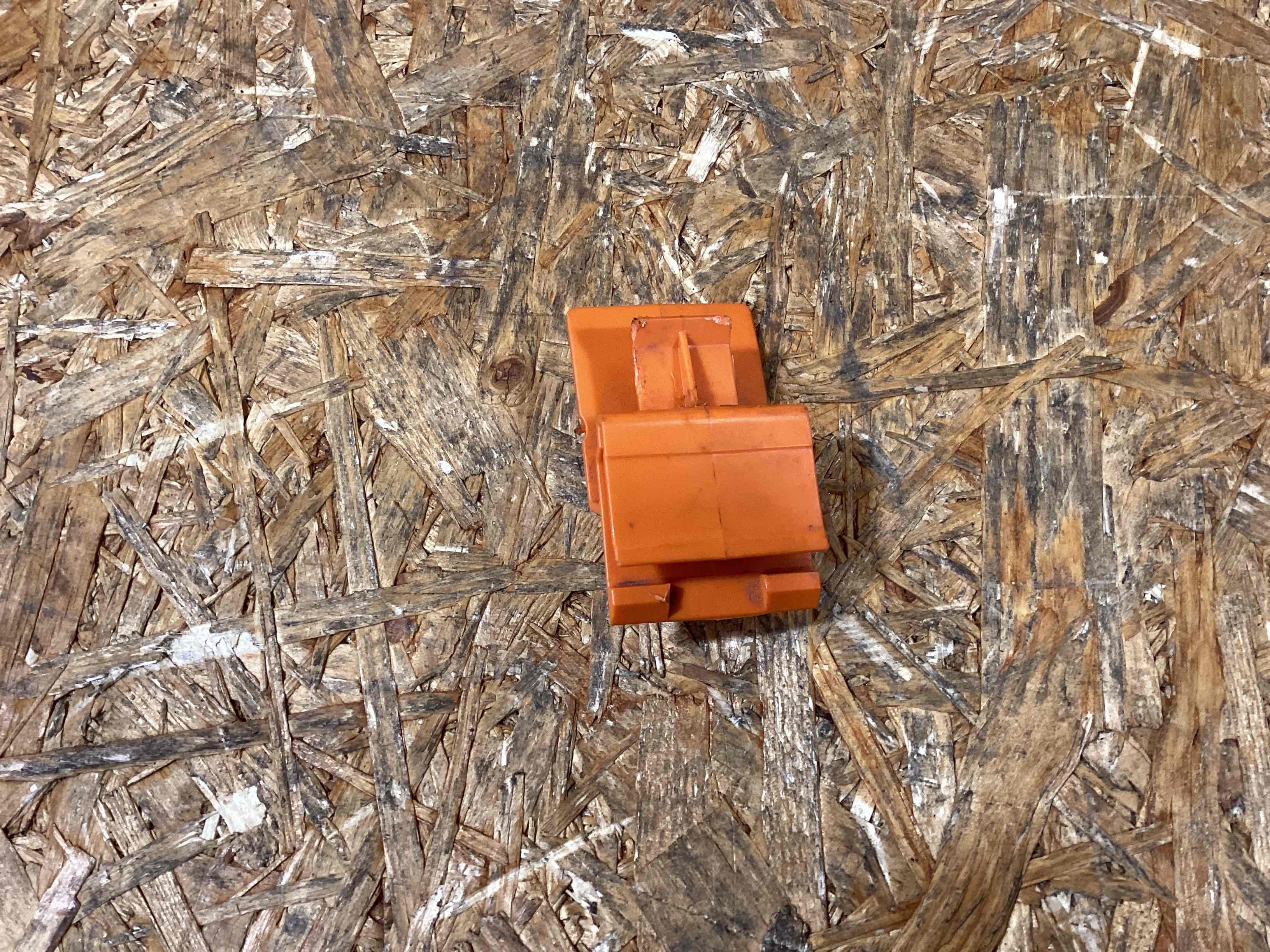 Крепление, кронштейн Porsche 911 271125-138