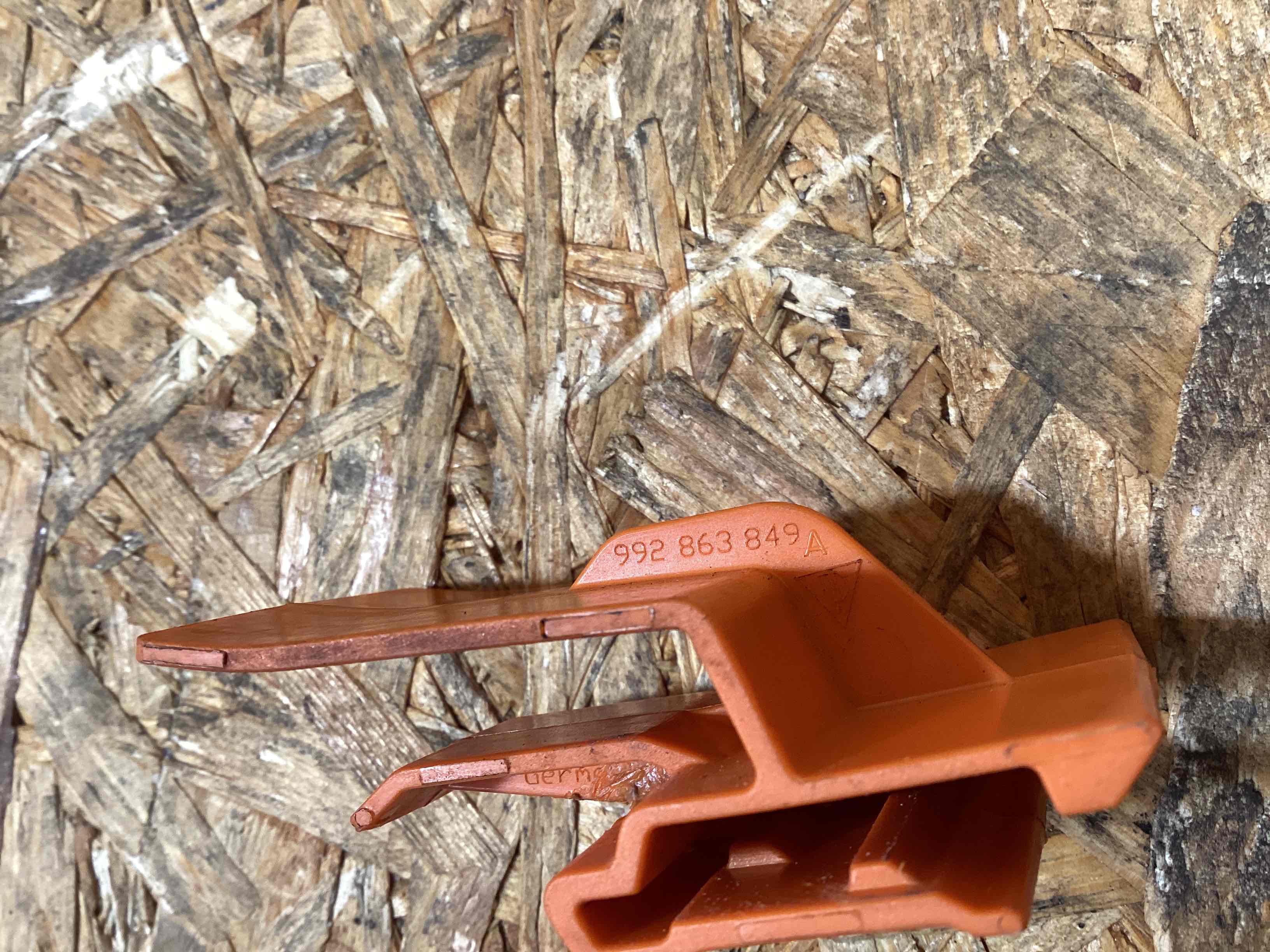 Крепление, кронштейн Porsche 911 271125-138