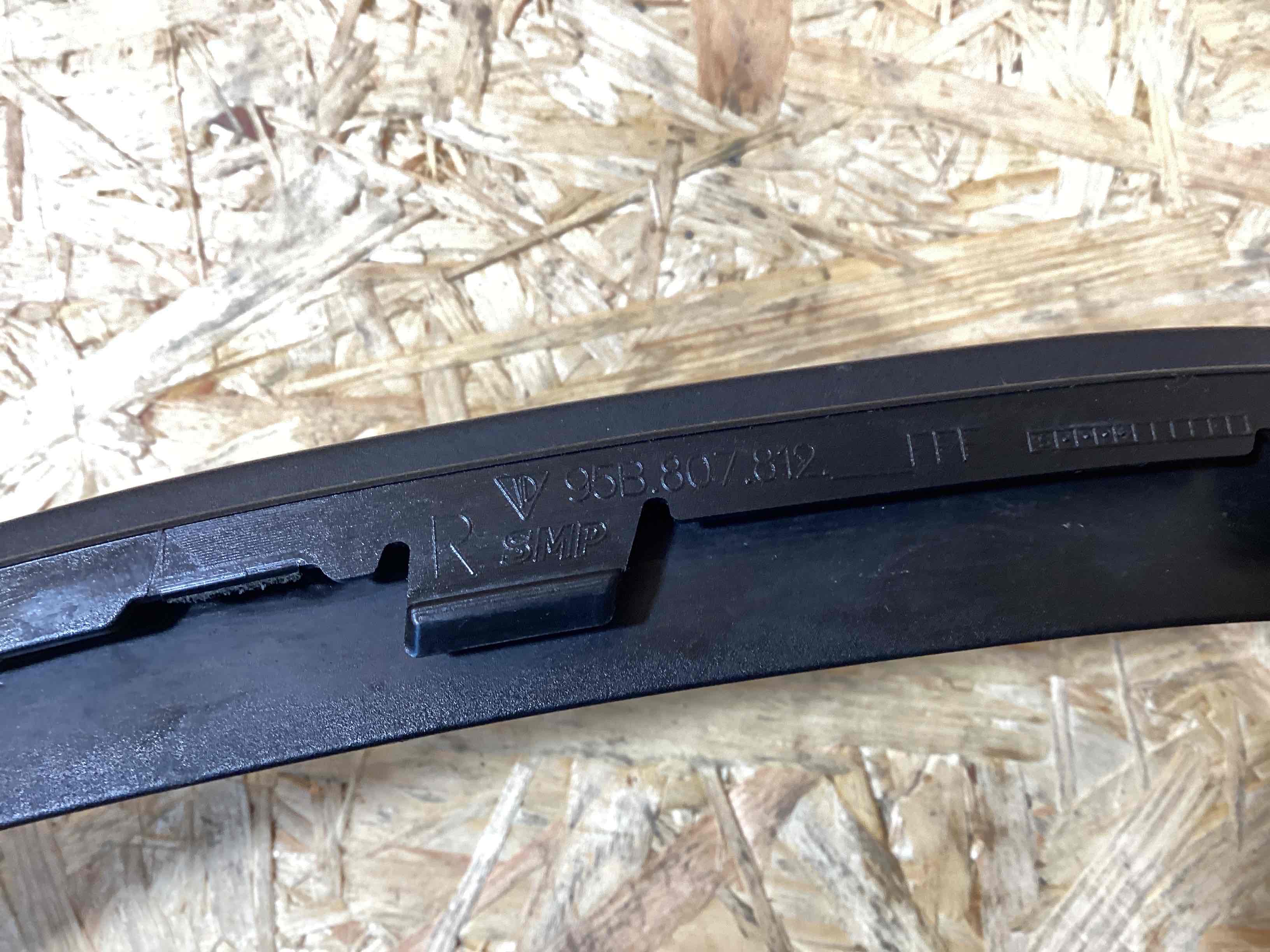 Заглушка, вставка (решетка) в бампер Porsche Macan 280125-112