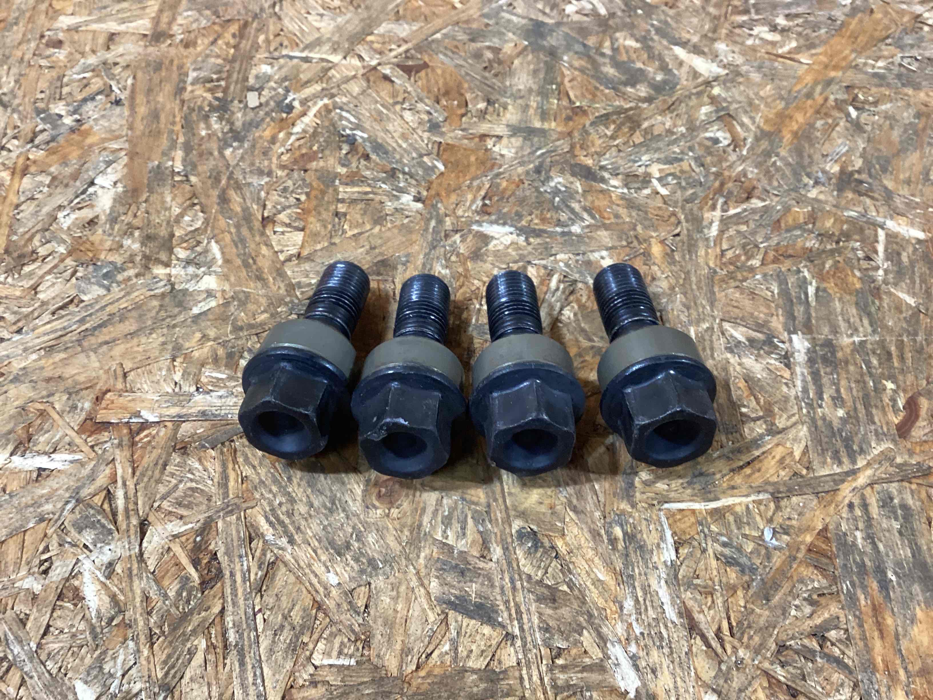 Колесо запасное, держатель, кронштейн, обшивка Porsche Cayenne 280126-101