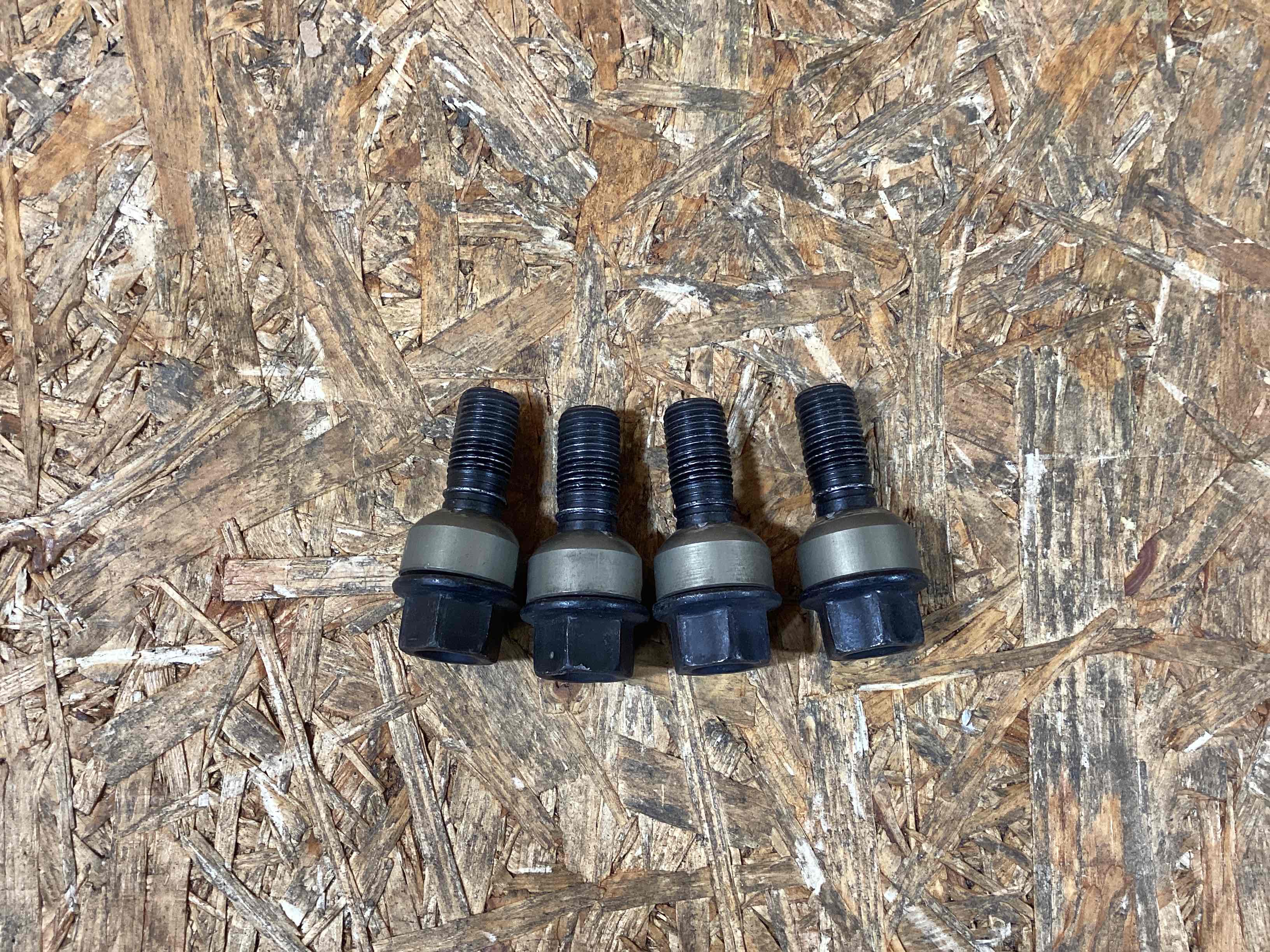 Колесо запасное, держатель, кронштейн, обшивка Porsche Cayenne 280126-102