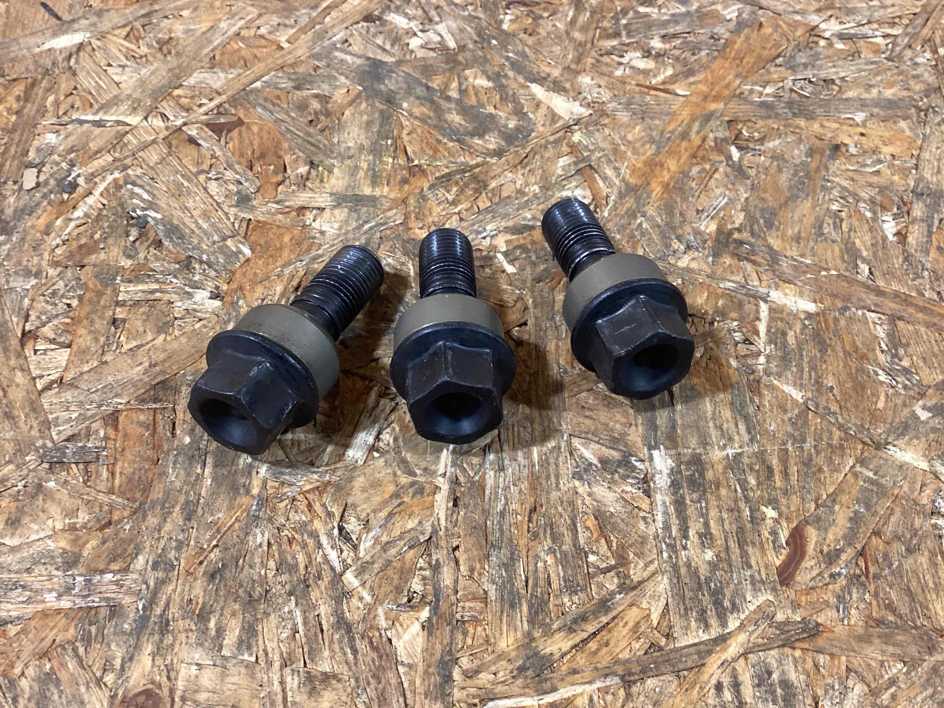 Колесо запасное, держатель, кронштейн, обшивка Porsche Cayenne 280126-104