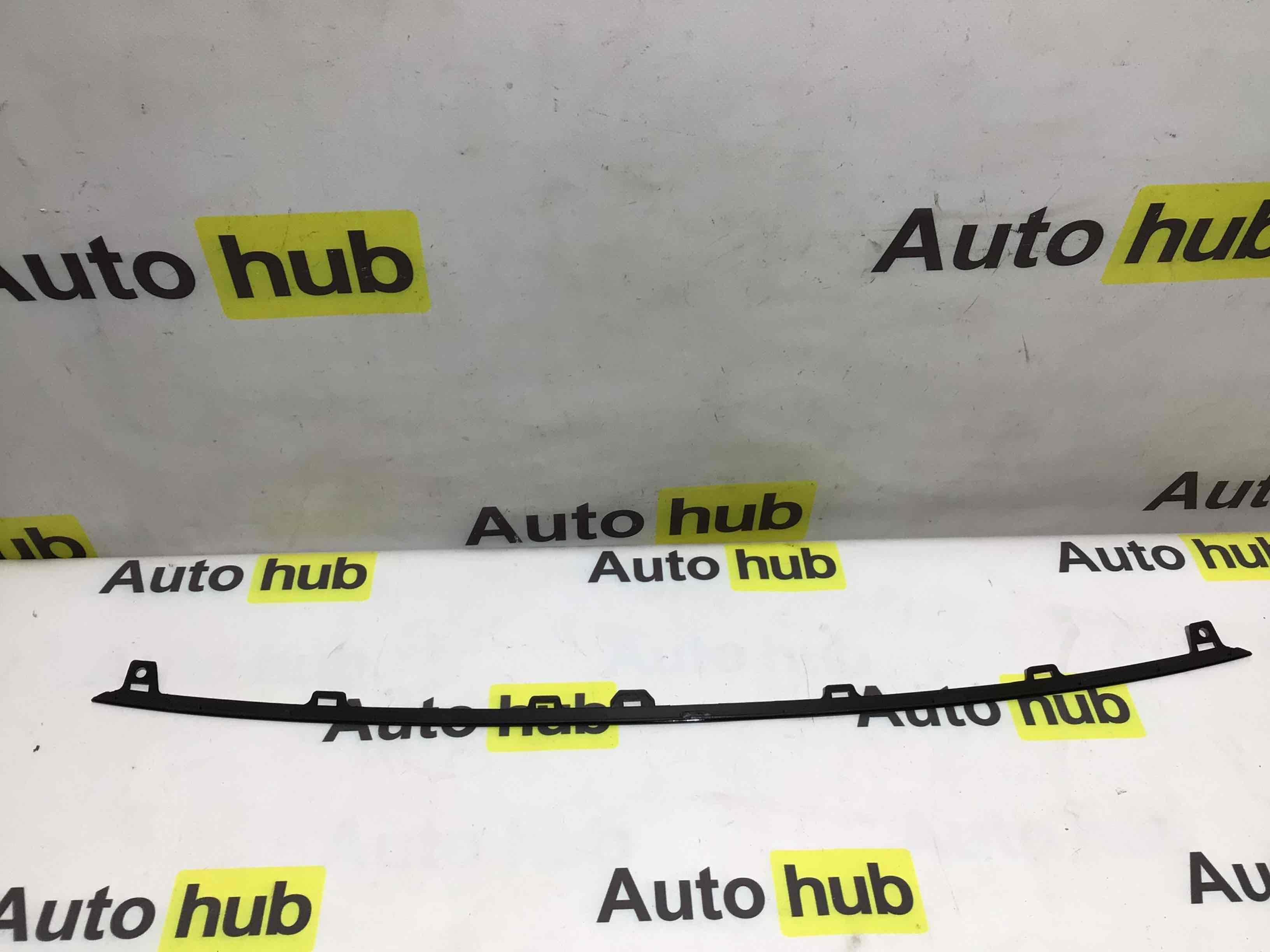 Заглушка, вставка (решетка) в бампер Porsche Cayenne 280426-026