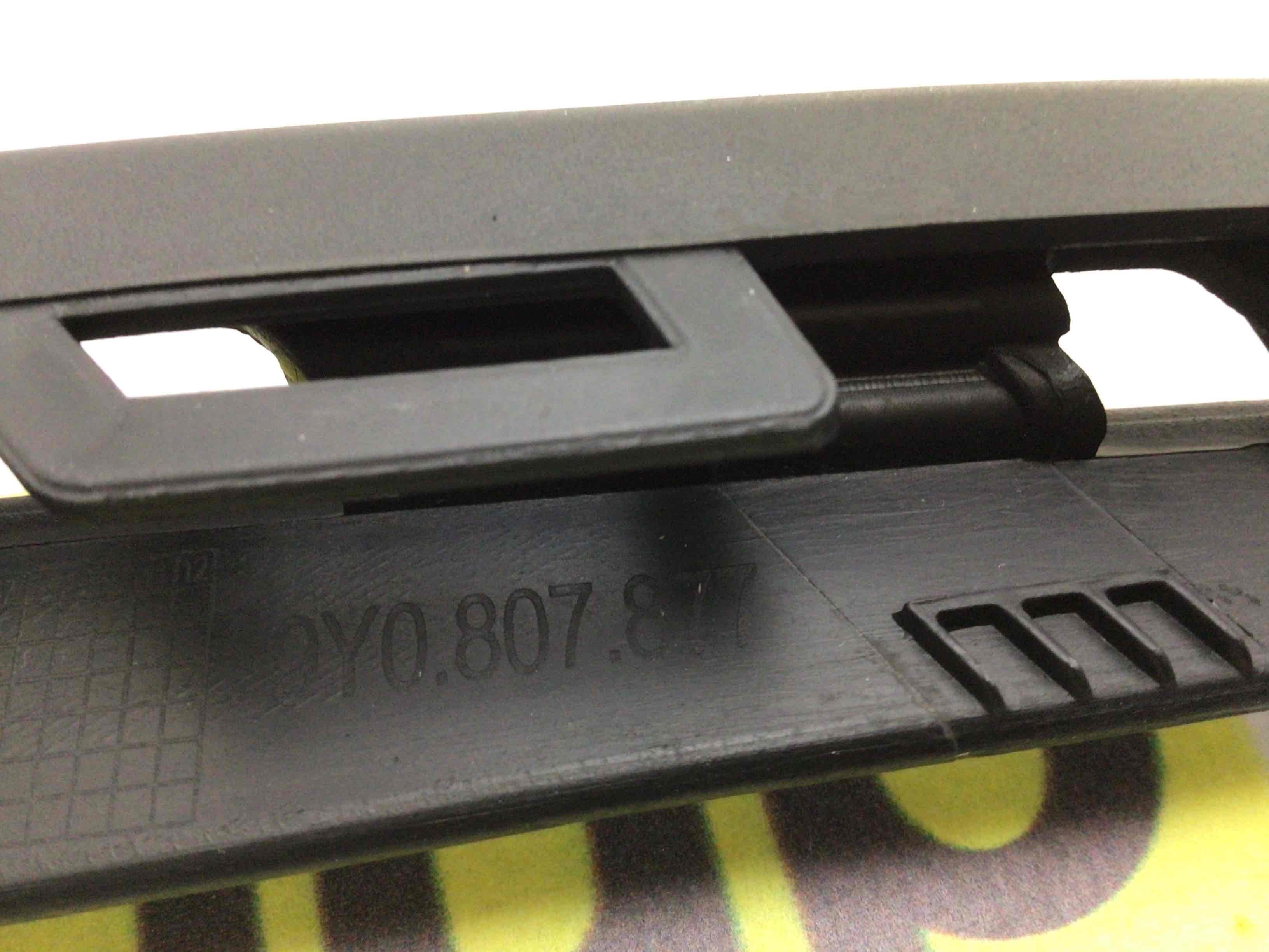 Заглушка, вставка (решетка) в бампер Porsche Cayenne 280426-039