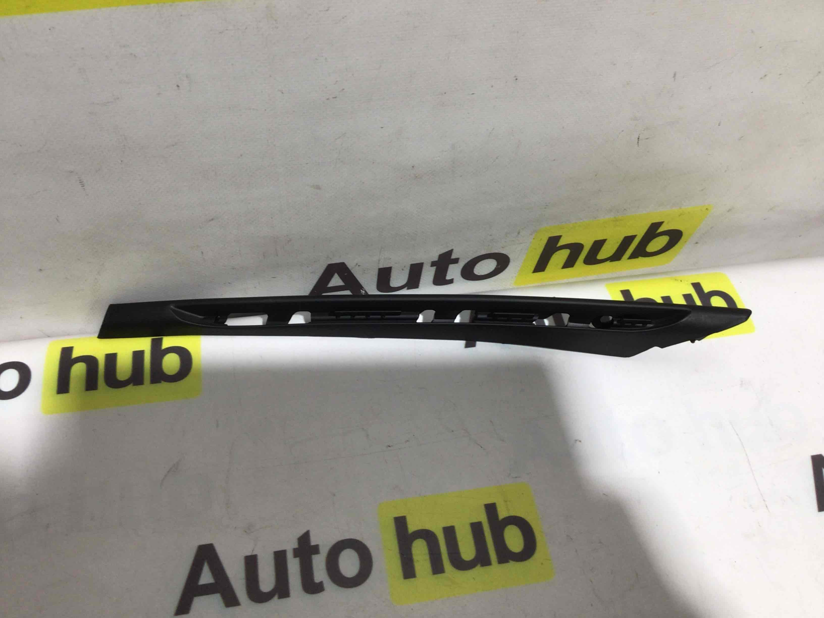 Заглушка, вставка (решетка) в бампер Porsche Cayenne 280426-039