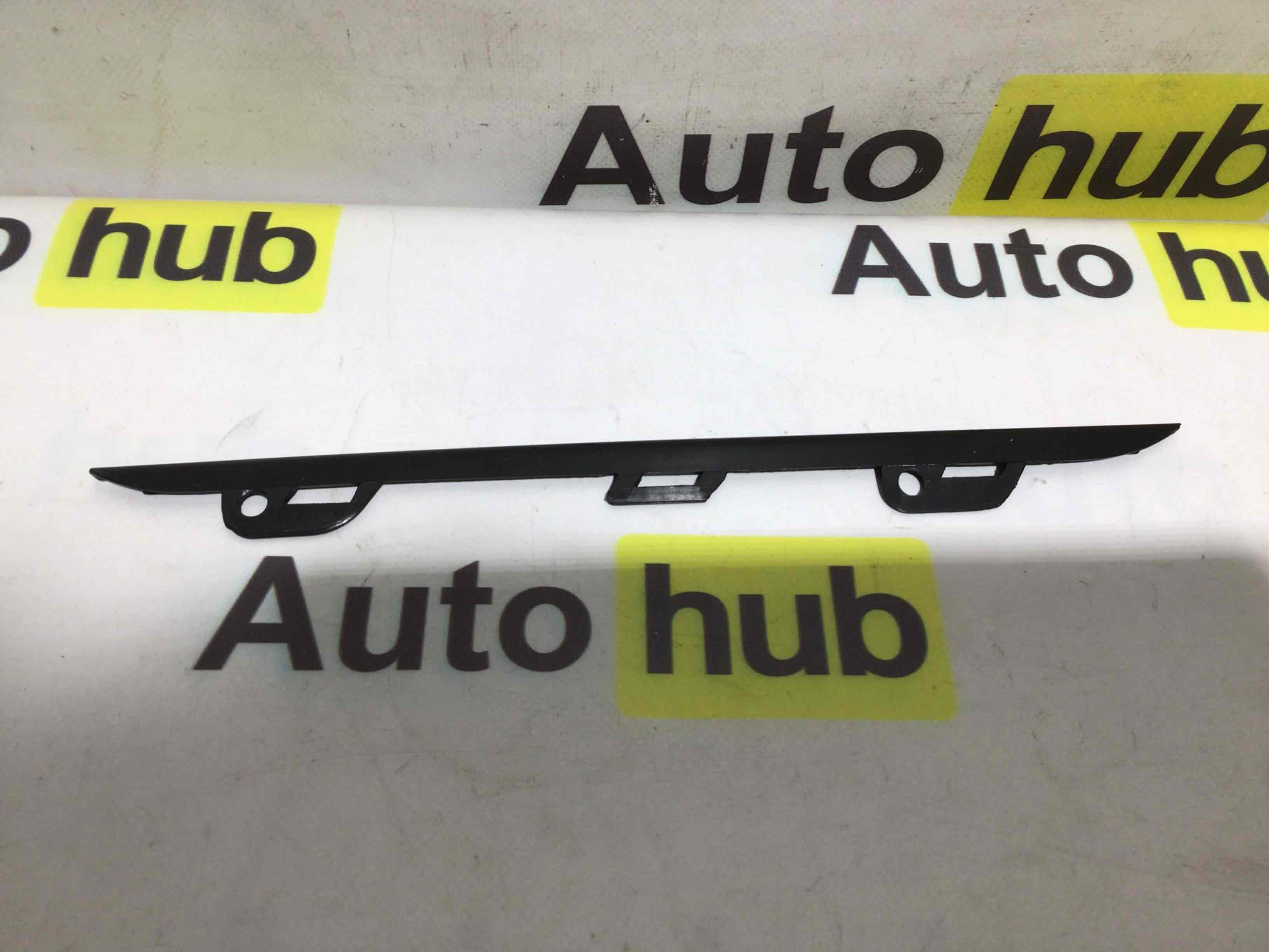 Заглушка, вставка (решетка) в бампер Porsche Cayenne 280426-040