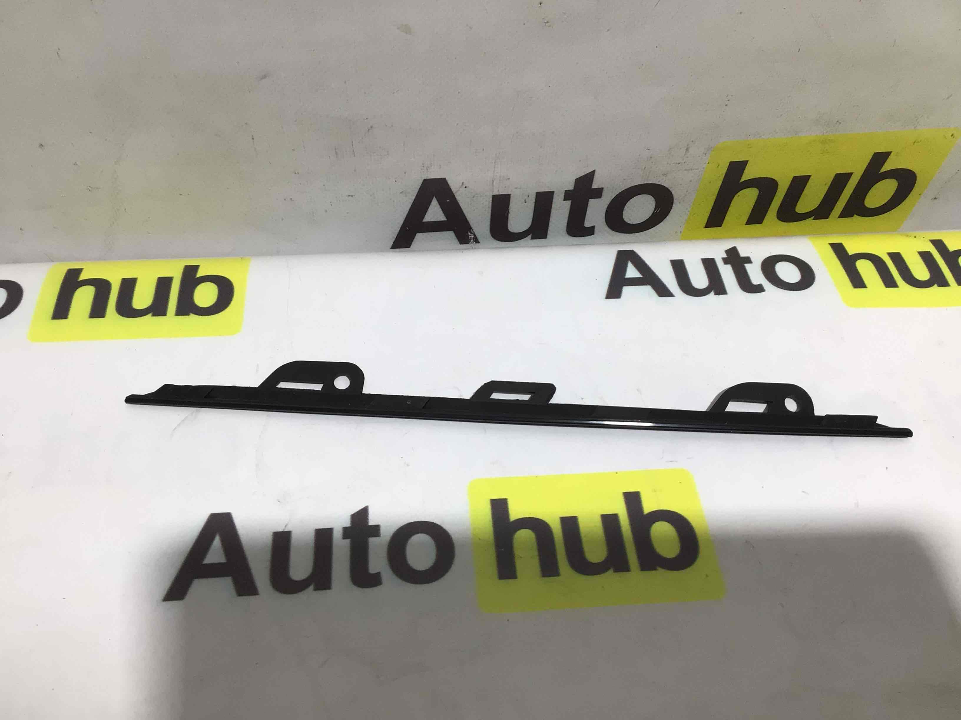 Заглушка, вставка (решетка) в бампер Porsche Cayenne 280426-042