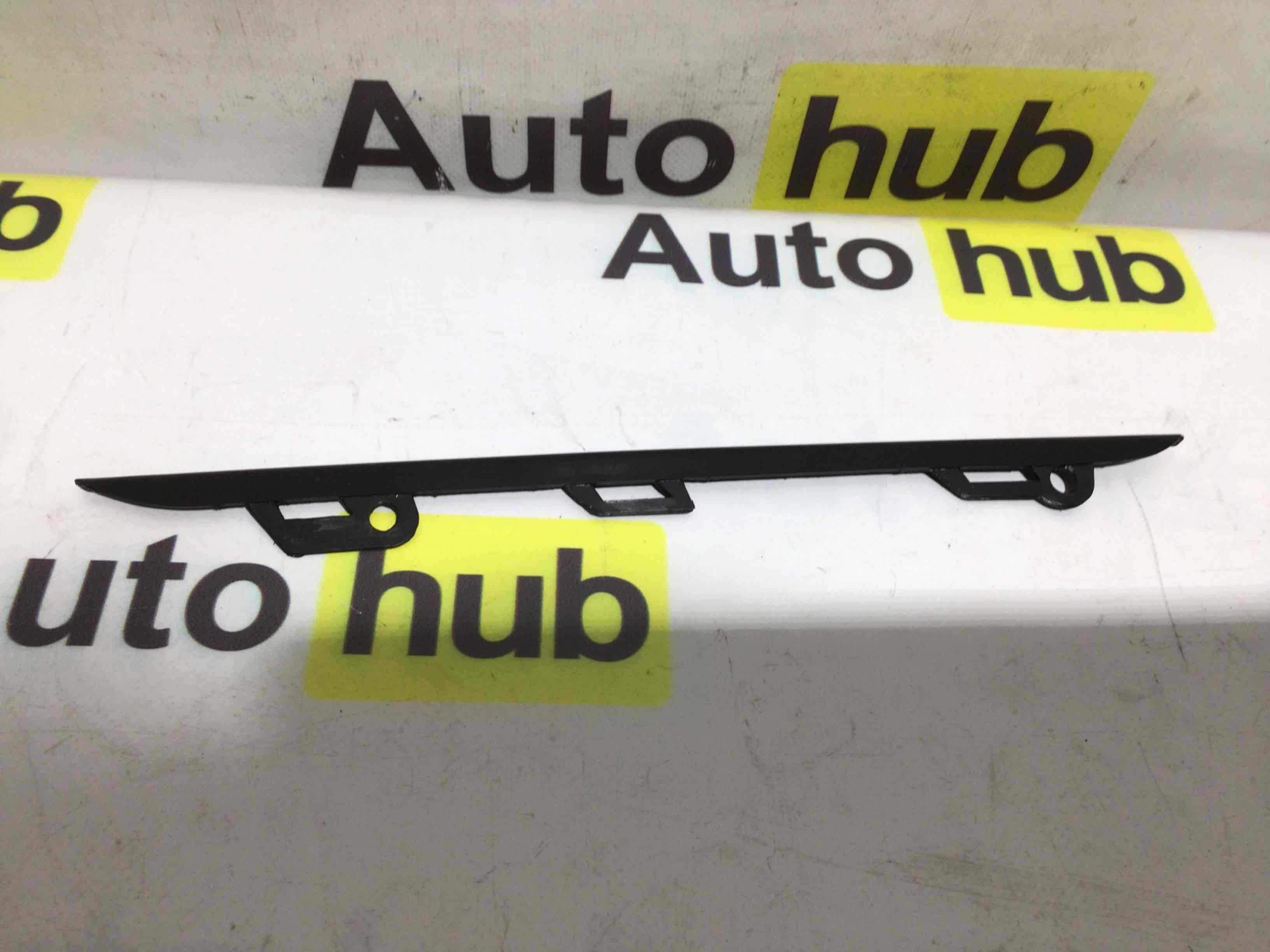 Заглушка, вставка (решетка) в бампер Porsche Cayenne 280426-046