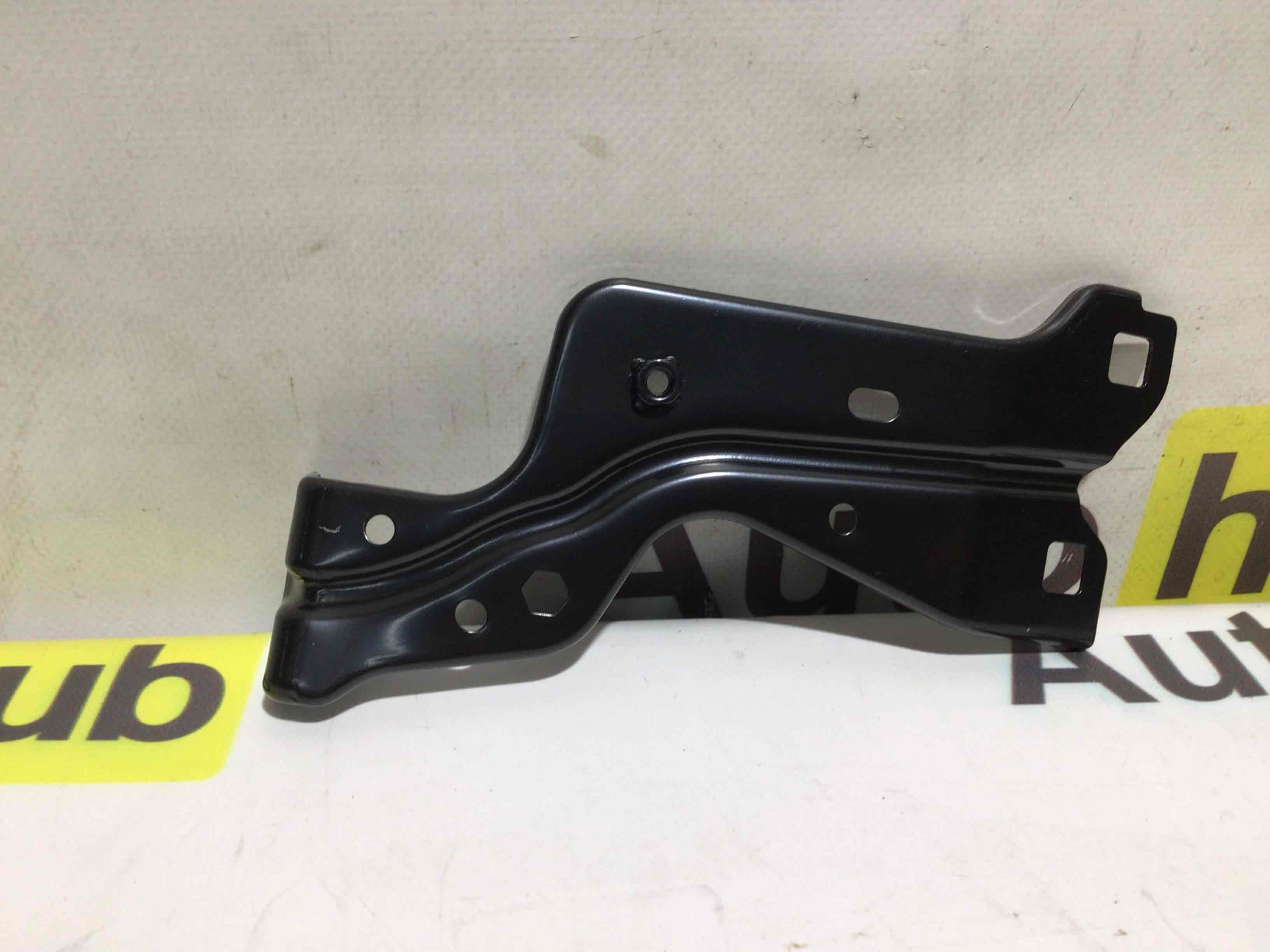 Крепление, кронштейн Porsche Macan 280426-057