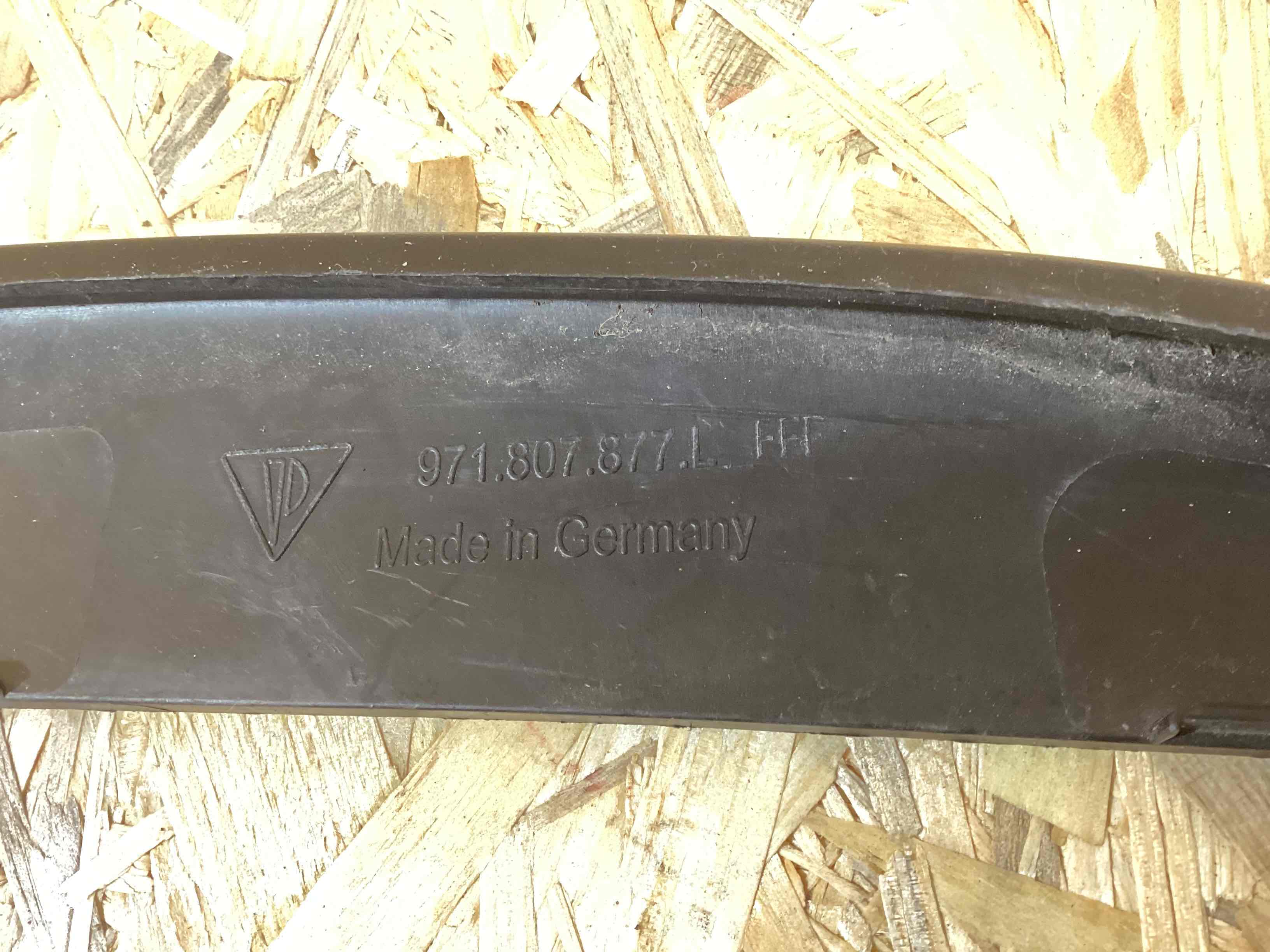 Заглушка, вставка (решетка) в бампер Porsche Panamera 280426-108
