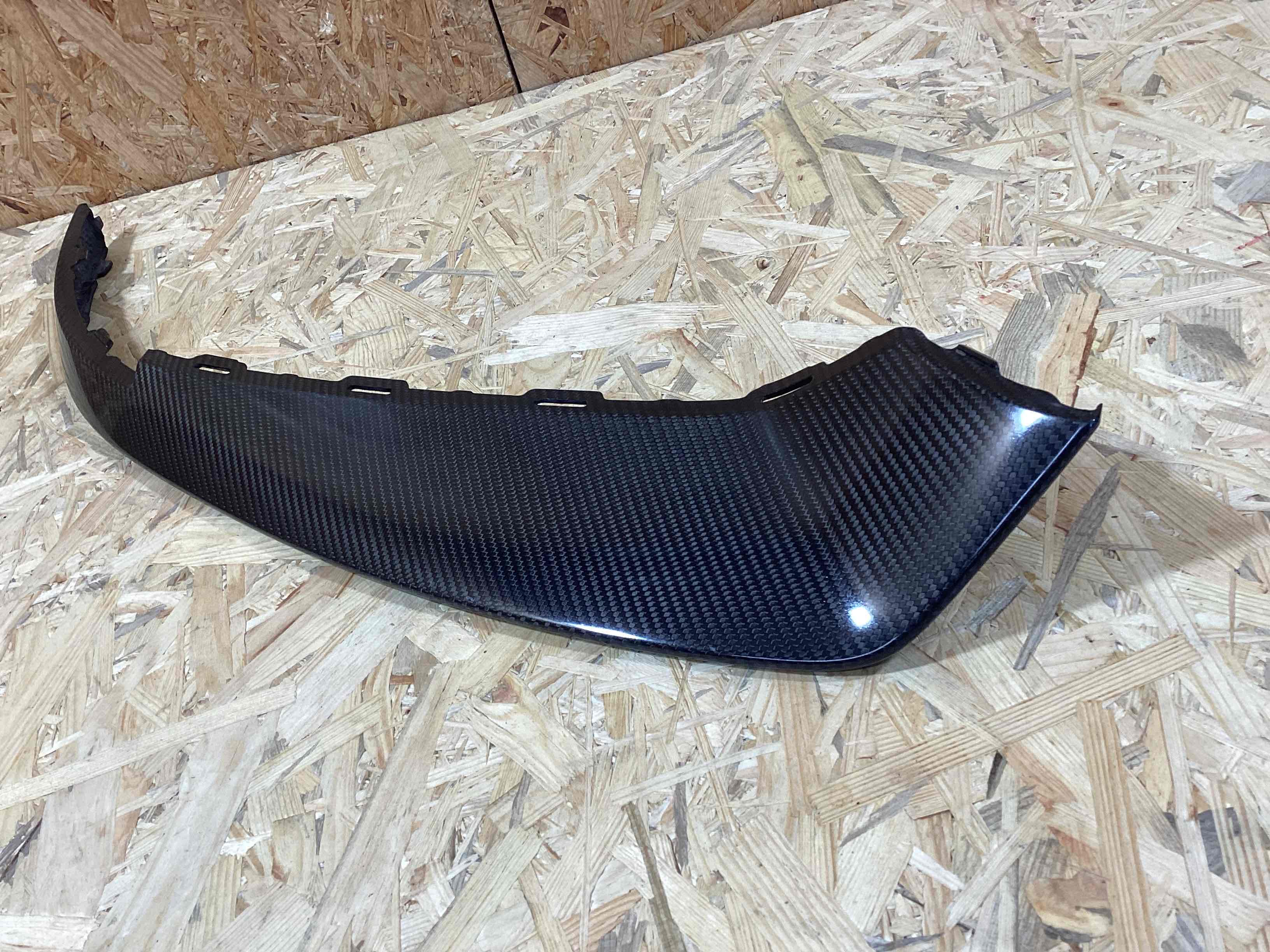 Заглушка, вставка (решетка) в бампер Porsche Taycan 280426-116