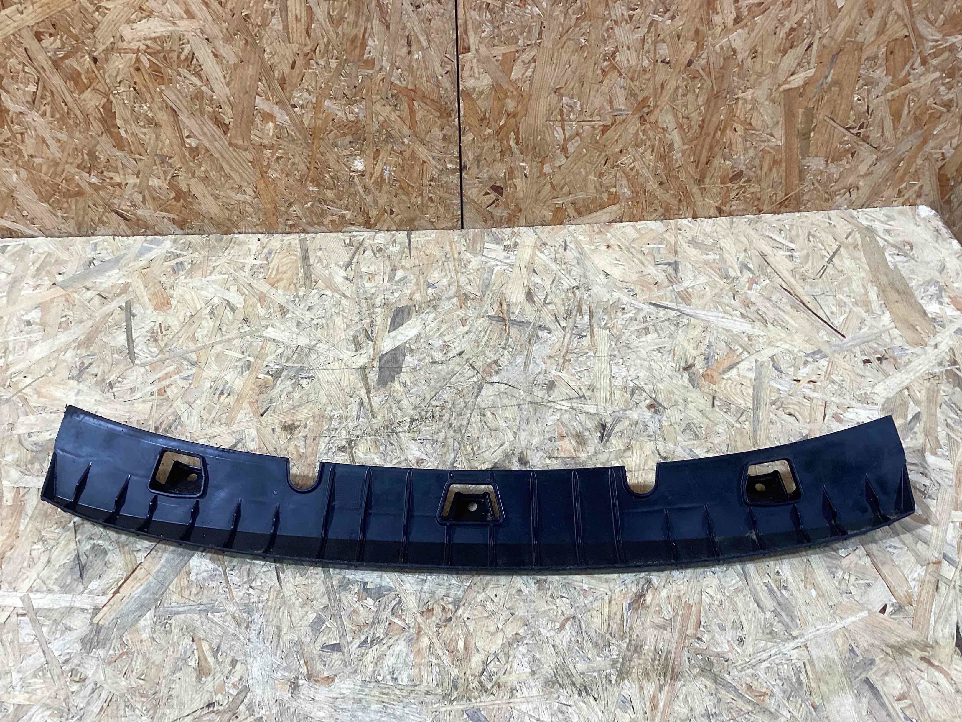 Крепление бампера Porsche Boxster 718 280526-128